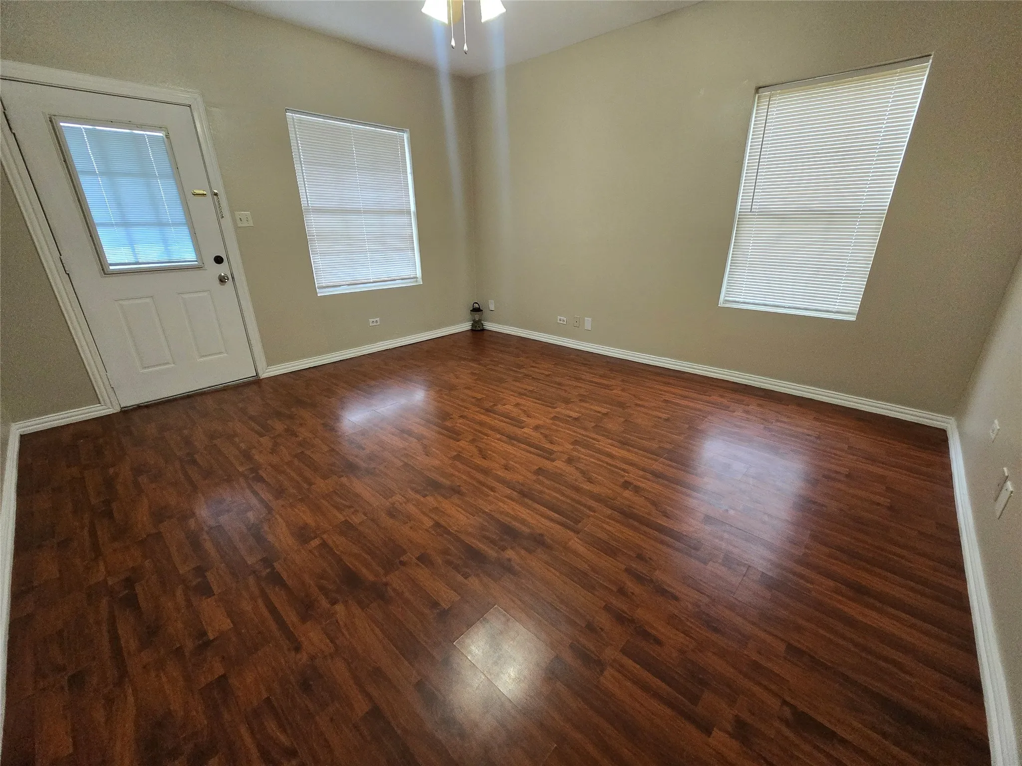 Single Family Residence For Rent in Johnson County , 212 E 4th Street, Keene, Texas 76059, 3 Bedroom, 2 Bathroom, Garage spaces, 1,456 Sqft, built in 1900, mls#21398679, Real Estate Agent in Keene, Homes For Rent in Johnson county, Homes For Rent in Keene, Realtor in Keene Texas, Real Estate Brokerage Independent Realty Texas, Luminita Cordes Realtor