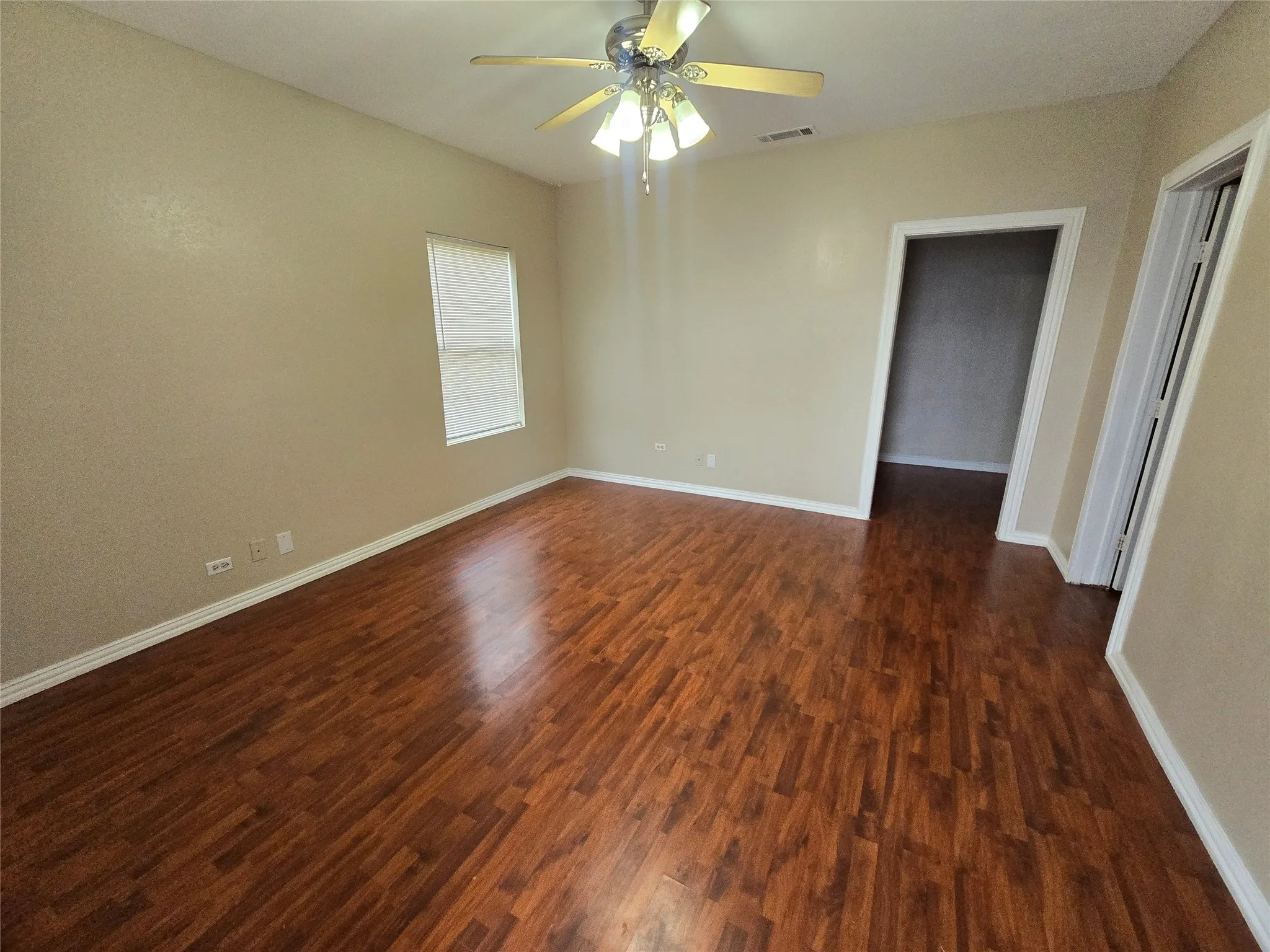 Single Family Residence For Rent in Johnson County , 212 E 4th Street, Keene, Texas 76059, 3 Bedroom, 2 Bathroom, Garage spaces, 1,456 Sqft, built in 1900, mls#21398679, Real Estate Agent in Keene, Homes For Rent in Johnson county, Homes For Rent in Keene, Realtor in Keene Texas, Real Estate Brokerage Independent Realty Texas, Luminita Cordes Realtor
