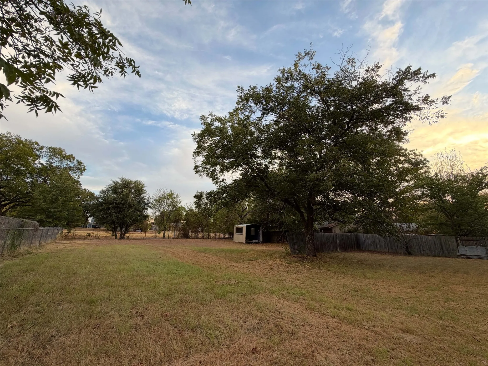 Single Family Residence For Rent in Johnson County , 212 E 4th Street, Keene, Texas 76059, 3 Bedroom, 2 Bathroom, Garage spaces, 1,456 Sqft, built in 1900, mls#21398679, Real Estate Agent in Keene, Homes For Rent in Johnson county, Homes For Rent in Keene, Realtor in Keene Texas, Real Estate Brokerage Independent Realty Texas, Luminita Cordes Realtor