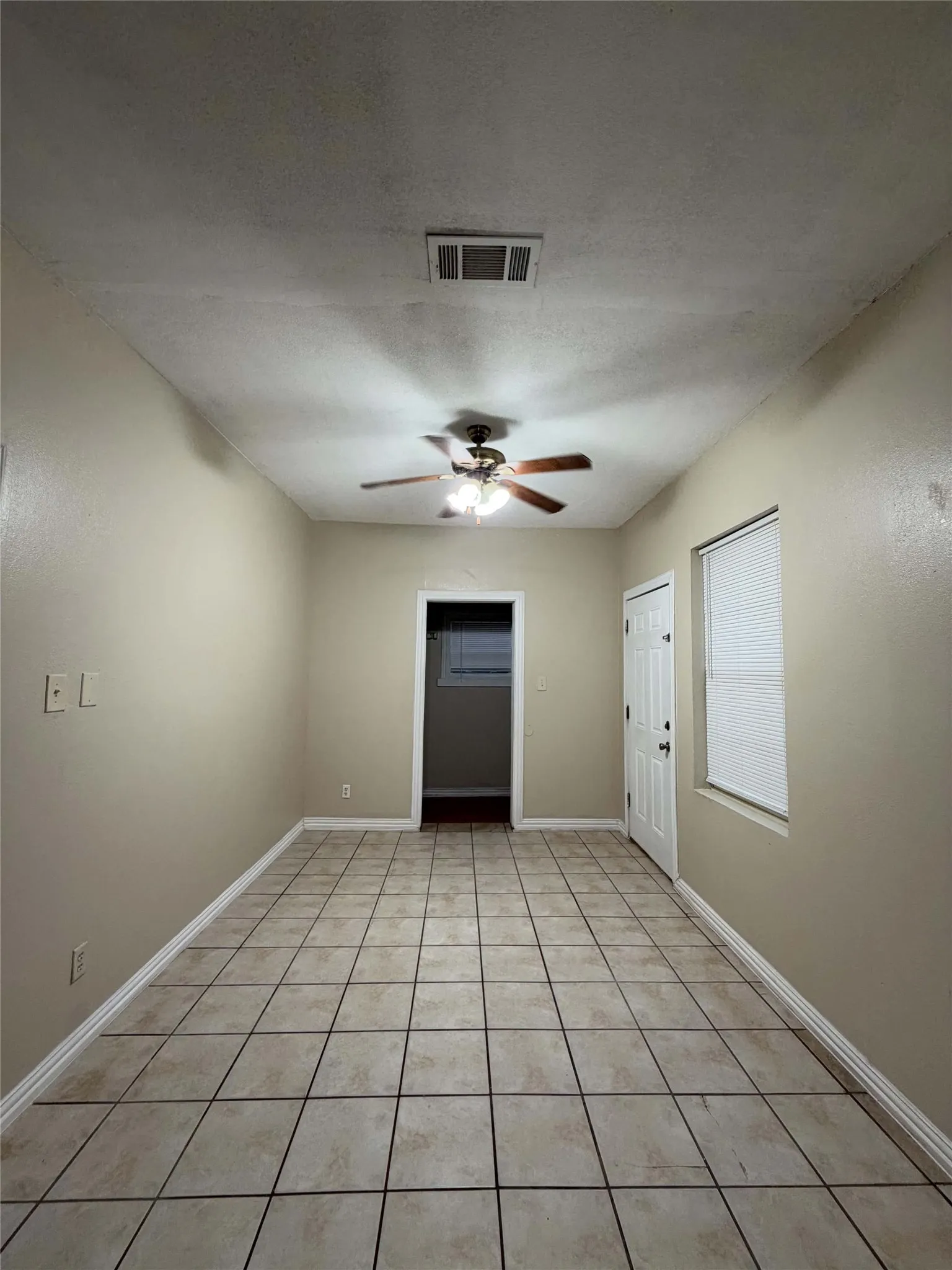 Single Family Residence For Rent in Johnson County , 212 E 4th Street, Keene, Texas 76059, 3 Bedroom, 2 Bathroom, Garage spaces, 1,456 Sqft, built in 1900, mls#21398679, Real Estate Agent in Keene, Homes For Rent in Johnson county, Homes For Rent in Keene, Realtor in Keene Texas, Real Estate Brokerage Independent Realty Texas, Luminita Cordes Realtor