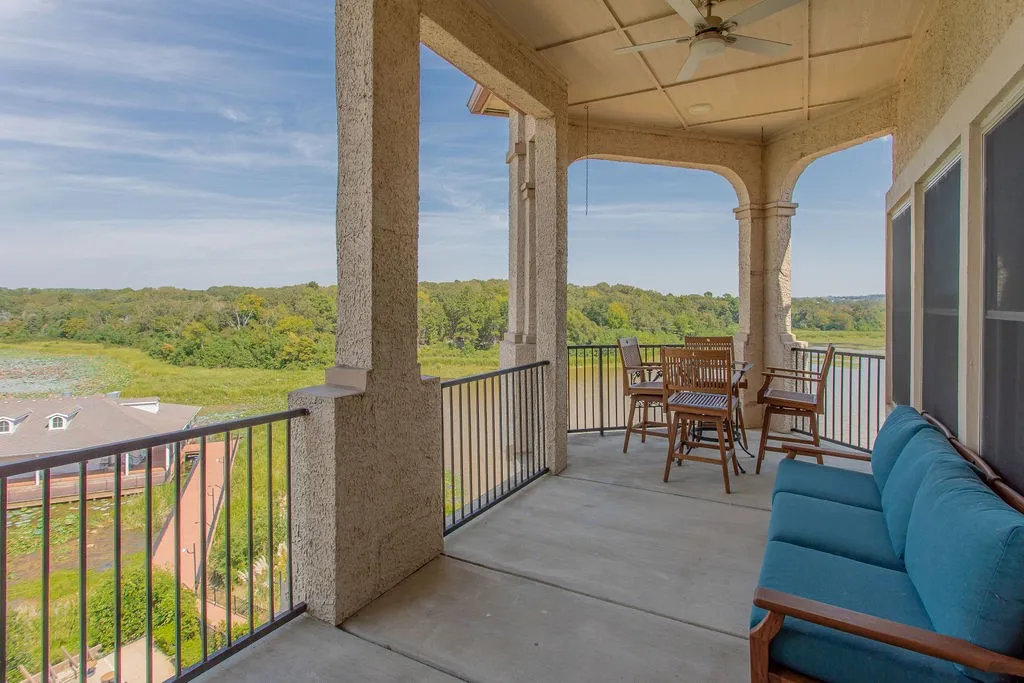 Condominium For Sale in Smith County , 3367 Cascades Blvd., 128, Tyler, Texas 75709, 4 Bedroom, 4 Bathroom, Garage spaces, 2,332 Sqft, built in 2008, mls#21398724, Real Estate Agent in Tyler, Homes For Sale in Smith county, Homes For Sale in Tyler, Realtor in Tyler Texas, Real Estate Brokerage Independent Realty Texas, Luminita Cordes Realtor