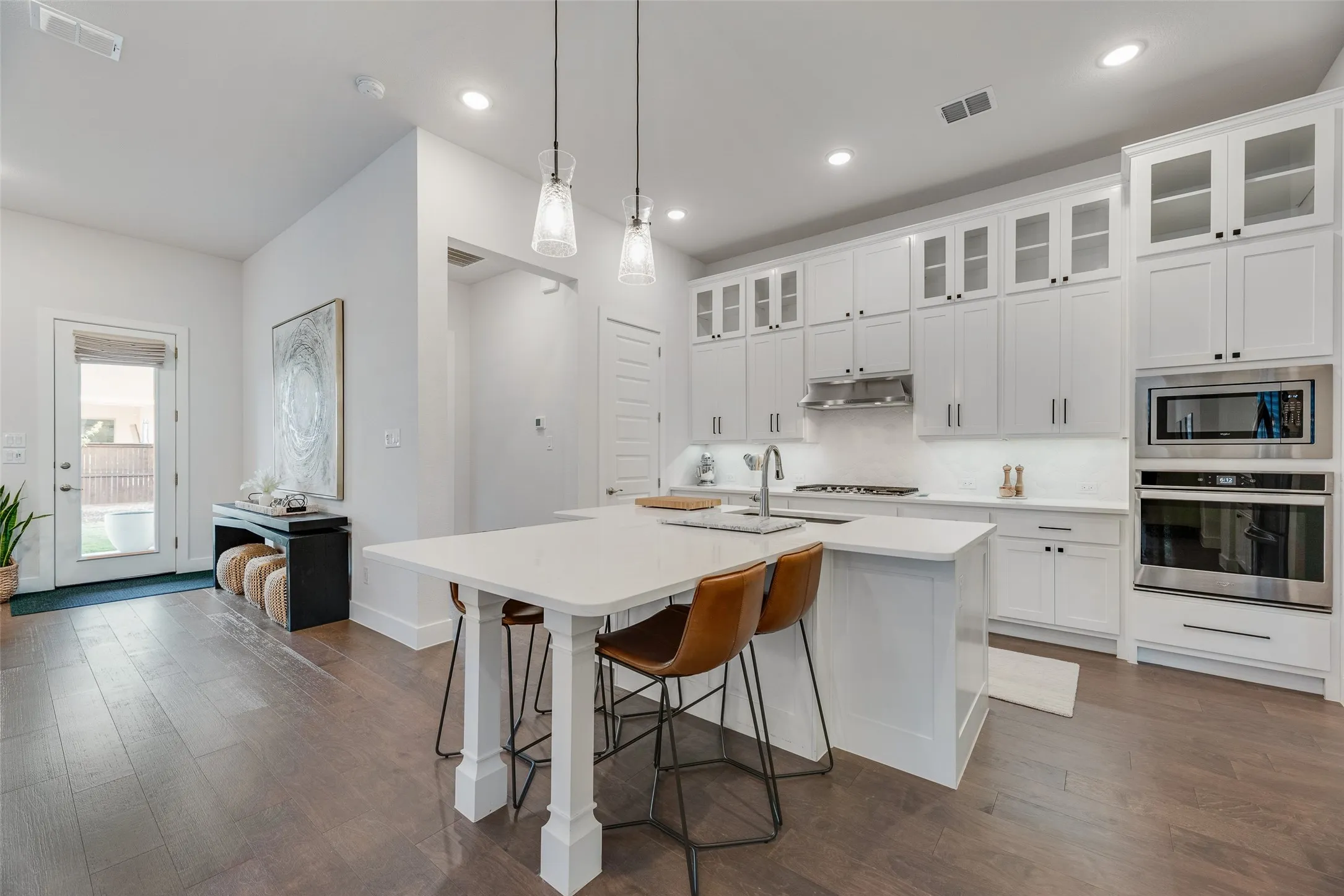 Single Family Residence For Sale in Denton County , 130 Craigmore Drive, Argyle, Texas 76226, 3 Bedroom, 4 Bathroom, 3 Garage spaces, 3,027 Sqft, built in 2021, mls#21398638, Real Estate Agent in Argyle, Homes For Sale in Denton county, Homes For Sale in Argyle, Realtor in Argyle Texas, Real Estate Brokerage Independent Realty Texas, Luminita Cordes Realtor
