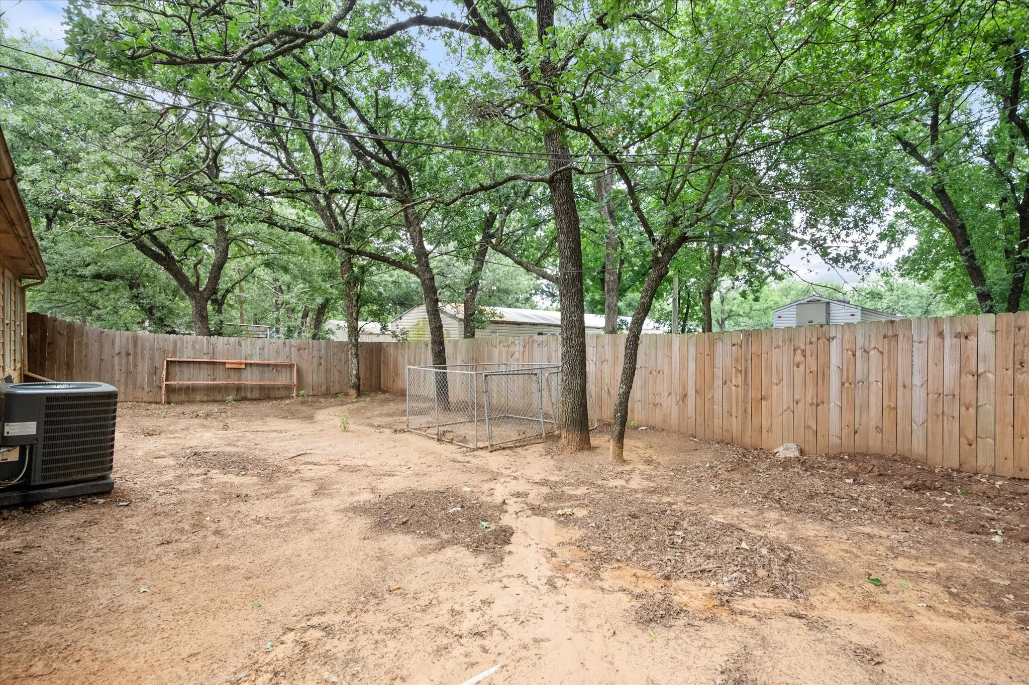 Single Family Residence For Rent in Tarrant County , 1217 Hidden Creek Drive, Mansfield, Texas 76063, 3 Bedroom, 2 Bathroom, 2 Garage spaces, 1,388 Sqft, built in 1987, mls#21398722, Real Estate Agent in Mansfield, Homes For Rent in Tarrant county, Homes For Rent in Mansfield, Realtor in Mansfield Texas, Real Estate Brokerage Independent Realty Texas, Luminita Cordes Realtor