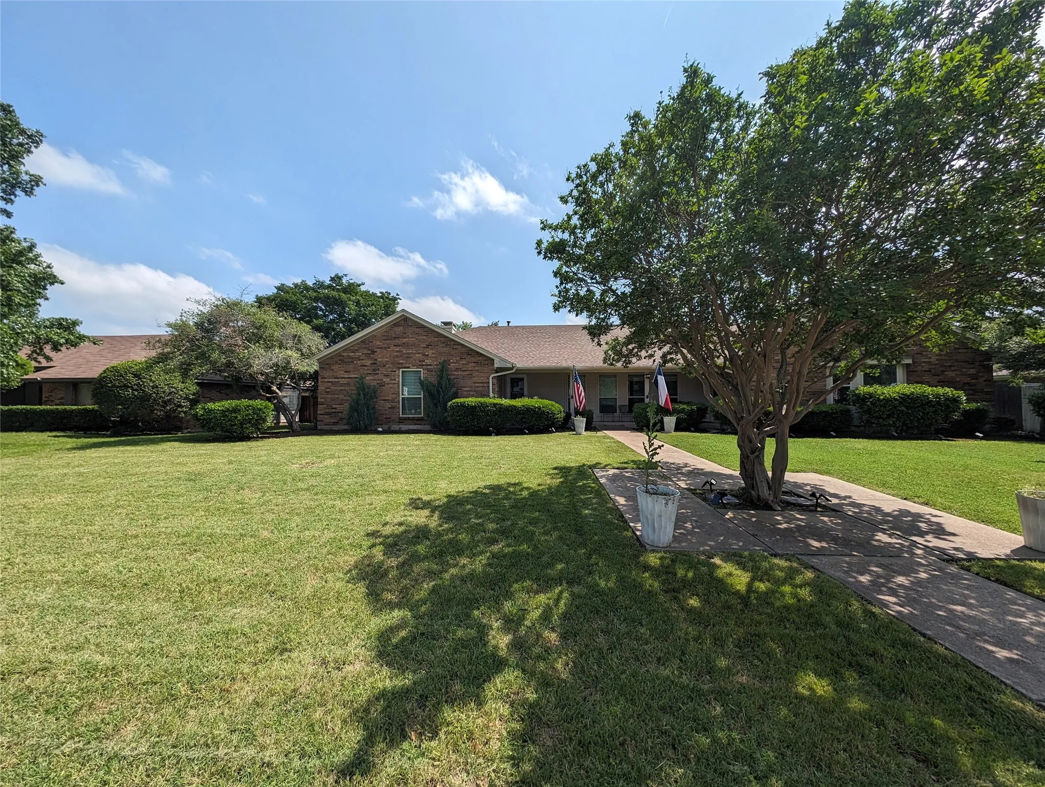 Duplex For Rent in Dallas County , 132 E BETHEL SCHOOL Road, Coppell, Texas 75019, 2 Bedroom, 2 Bathroom, 2 Garage spaces, 1,338 Sqft, built in 1981, mls#21398050, Real Estate Agent in Coppell, Homes For Rent in Dallas county, Homes For Rent in Coppell, Realtor in Coppell Texas, Real Estate Brokerage Independent Realty Texas, Luminita Cordes Realtor