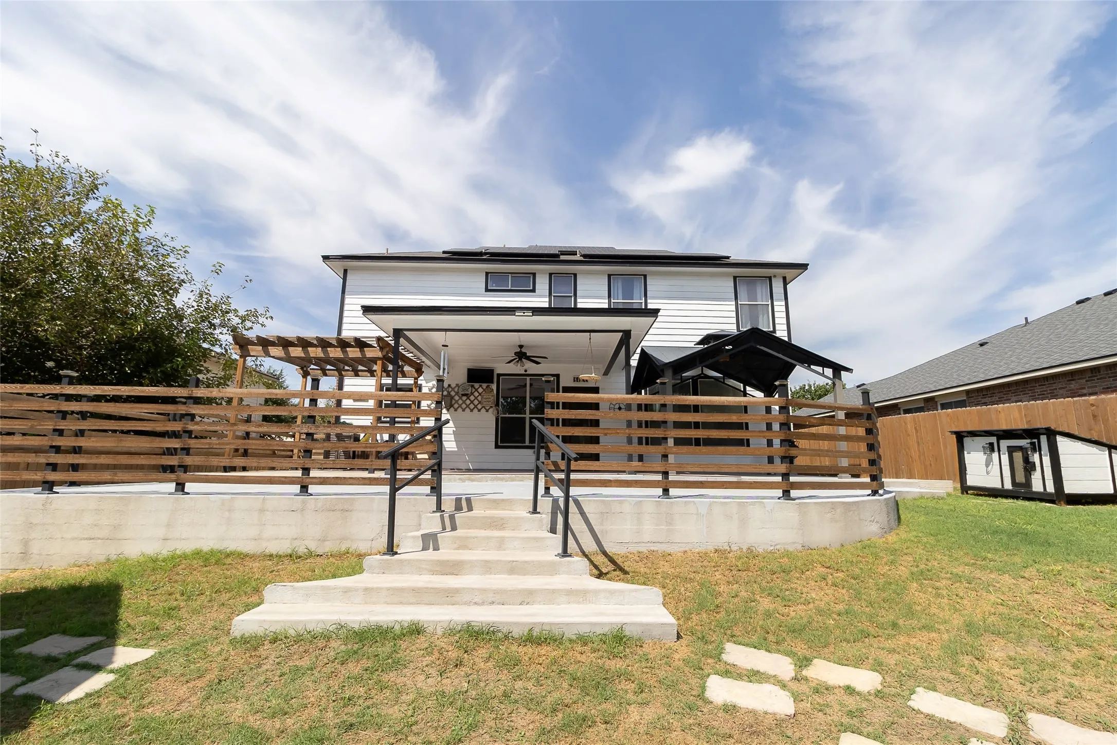Single Family Residence For Sale in Bell County , 2211 Memory Lane, Harker Heights, Texas 76548, 3 Bedroom, 3 Bathroom, 2 Garage spaces, 2,657 Sqft, built in 2006, mls#21397673, Real Estate Agent in Harker Heights, Homes For Sale in Bell county, Homes For Sale in Harker Heights, Realtor in Harker Heights Texas, Real Estate Brokerage Independent Realty Texas, Luminita Cordes Realtor