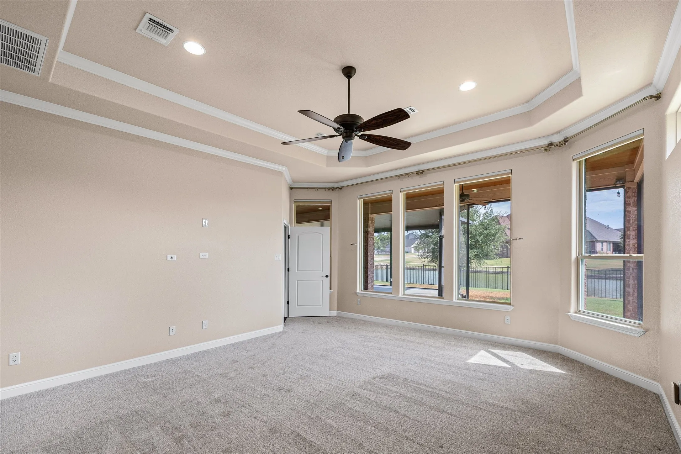 Single Family Residence For Sale in Hood County , 6341 Weatherby Road, Granbury, Texas 76049, 3 Bedroom, 2 Bathroom, 3 Garage spaces, 2,651 Sqft, built in 2018, mls#21397512, Real Estate Agent in Granbury, Homes For Sale in Hood county, Homes For Sale in Granbury, Realtor in Granbury Texas, Real Estate Brokerage Independent Realty Texas, Luminita Cordes Realtor