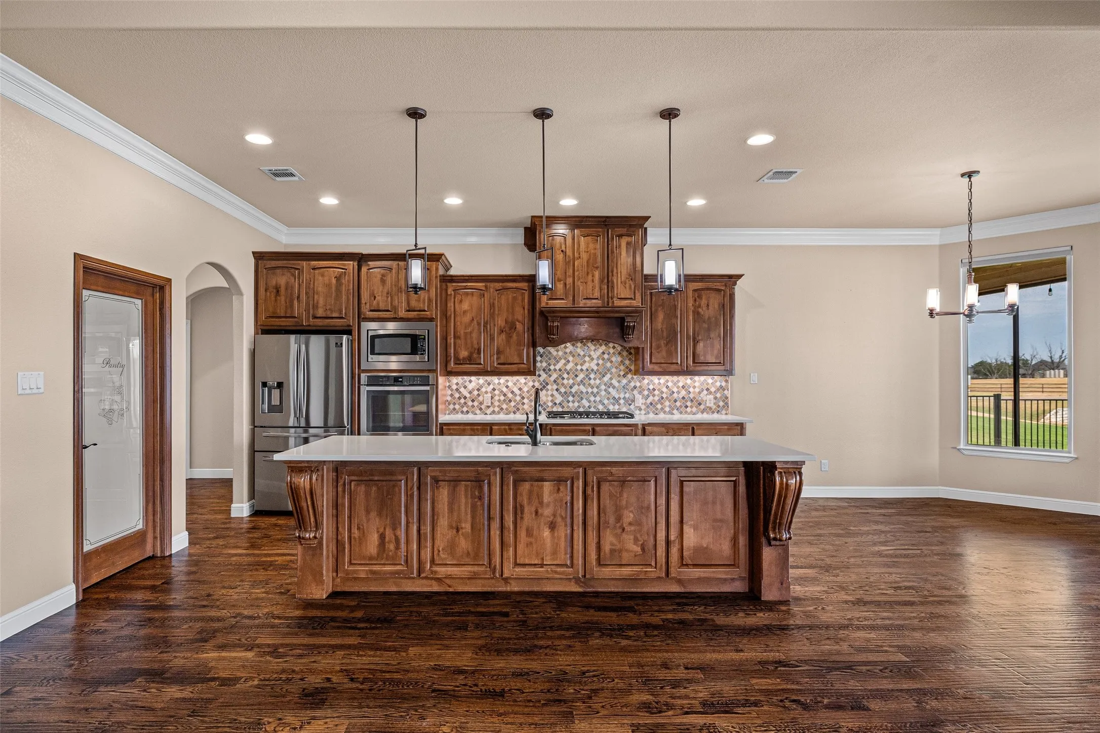 Single Family Residence For Sale in Hood County , 6341 Weatherby Road, Granbury, Texas 76049, 3 Bedroom, 2 Bathroom, 3 Garage spaces, 2,651 Sqft, built in 2018, mls#21397512, Real Estate Agent in Granbury, Homes For Sale in Hood county, Homes For Sale in Granbury, Realtor in Granbury Texas, Real Estate Brokerage Independent Realty Texas, Luminita Cordes Realtor