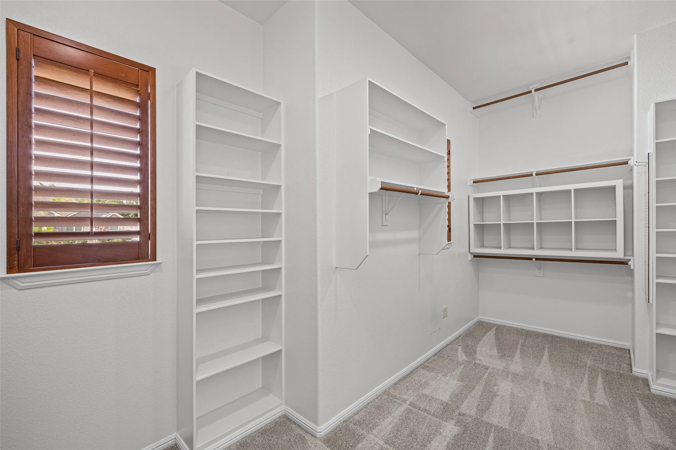 Single Family Residence For Sale in Hood County , 6341 Weatherby Road, Granbury, Texas 76049, 3 Bedroom, 2 Bathroom, 3 Garage spaces, 2,651 Sqft, built in 2018, mls#21397512, Real Estate Agent in Granbury, Homes For Sale in Hood county, Homes For Sale in Granbury, Realtor in Granbury Texas, Real Estate Brokerage Independent Realty Texas, Luminita Cordes Realtor