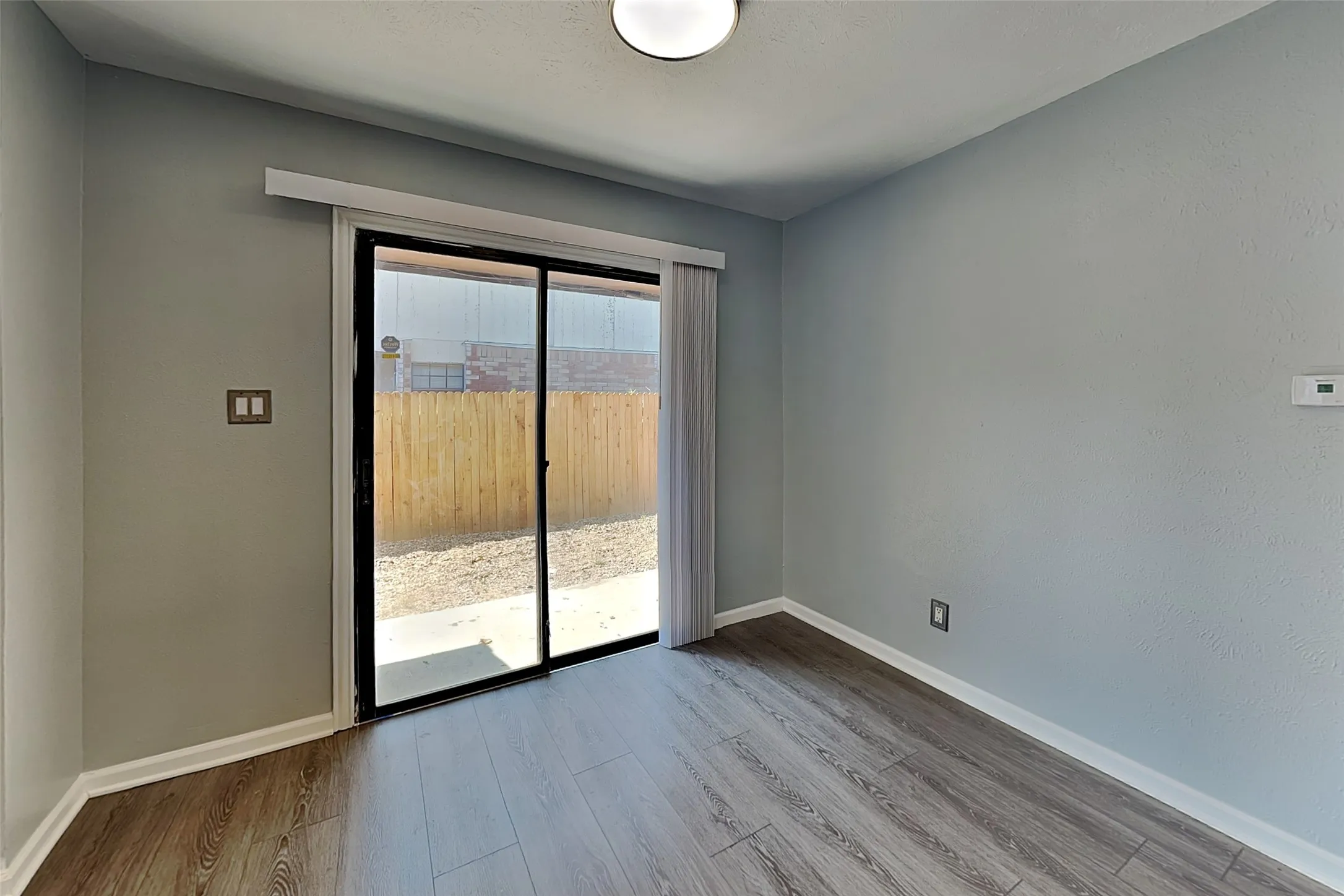 Single Family Residence For Rent in Dallas County , 420 Dollins Street, Cedar Hill, Texas 75104, 2 Bedroom, 1 Bathroom, Garage spaces, 1,004 Sqft, built in 1984, mls#21398399, Real Estate Agent in Cedar Hill, Homes For Rent in Dallas county, Homes For Rent in Cedar Hill, Realtor in Cedar Hill Texas, Real Estate Brokerage Independent Realty Texas, Luminita Cordes Realtor