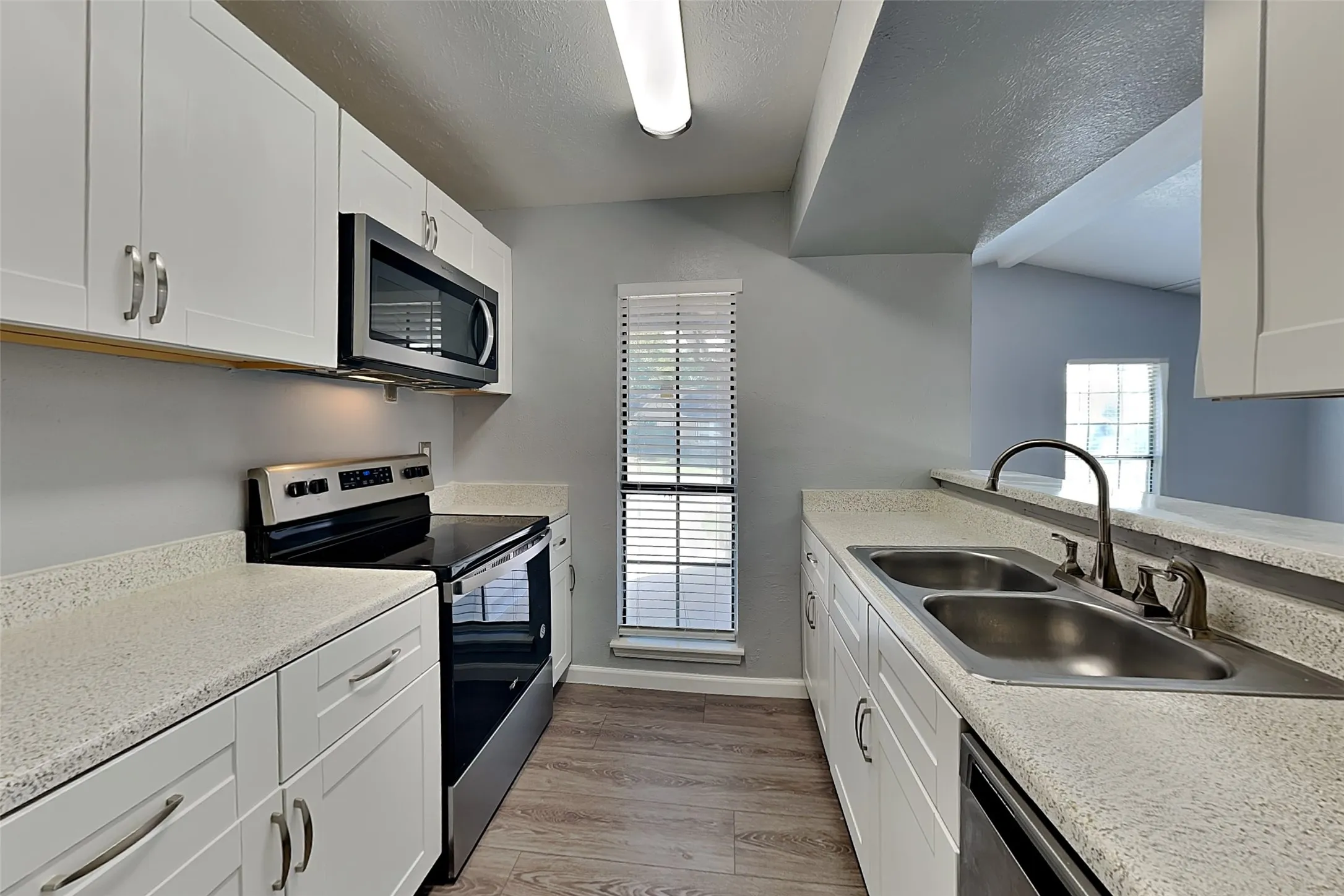 Single Family Residence For Rent in Dallas County , 420 Dollins Street, Cedar Hill, Texas 75104, 2 Bedroom, 1 Bathroom, Garage spaces, 1,004 Sqft, built in 1984, mls#21398399, Real Estate Agent in Cedar Hill, Homes For Rent in Dallas county, Homes For Rent in Cedar Hill, Realtor in Cedar Hill Texas, Real Estate Brokerage Independent Realty Texas, Luminita Cordes Realtor