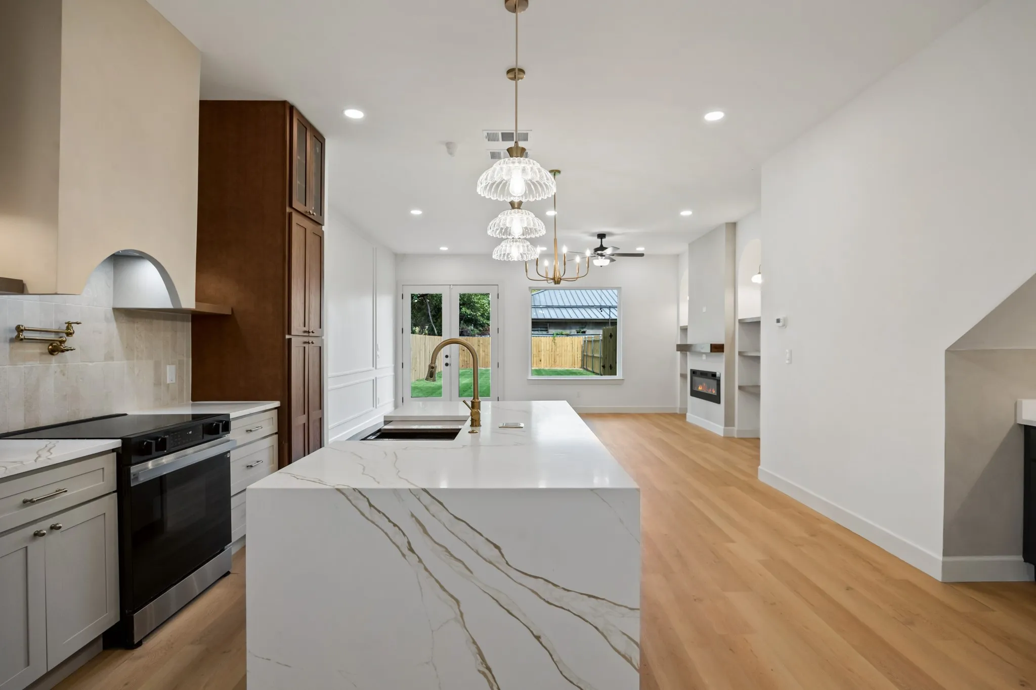 Single Family Residence For Sale in Dallas County , 1641 Faye Street, Dallas, Texas 75215, 3 Bedroom, 3 Bathroom, 2 Garage spaces, 1,768 Sqft, built in 2026, mls#21398618, Real Estate Agent in Dallas, Homes For Sale in Dallas county, Homes For Sale in Dallas, Realtor in Dallas Texas, Real Estate Brokerage Independent Realty Texas, Luminita Cordes Realtor