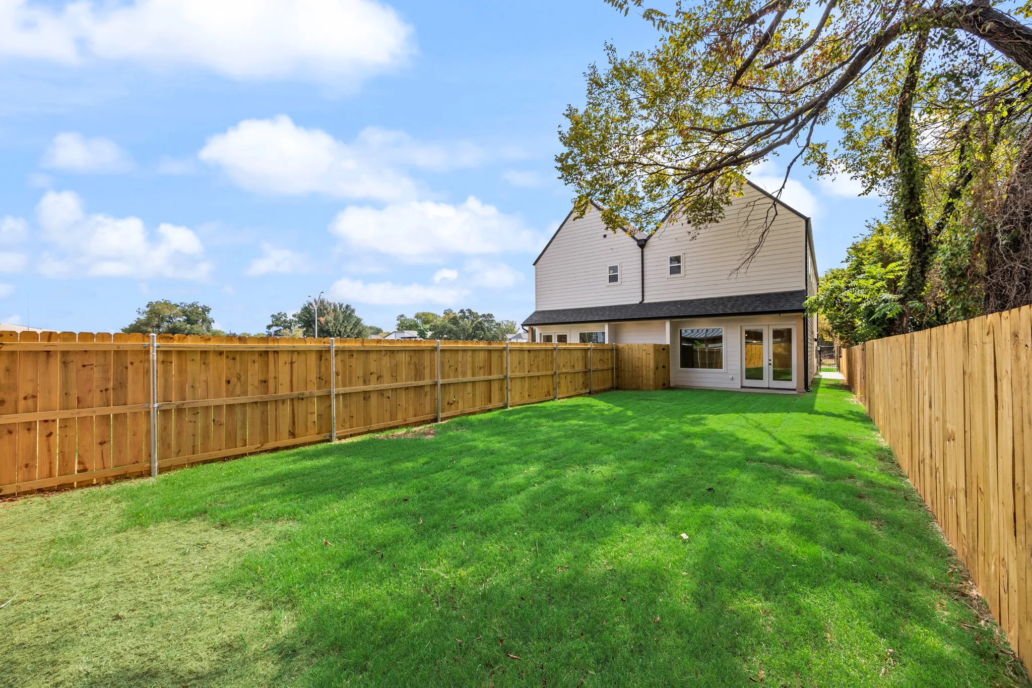 Single Family Residence For Sale in Dallas County , 1641 Faye Street, Dallas, Texas 75215, 3 Bedroom, 3 Bathroom, 2 Garage spaces, 1,768 Sqft, built in 2026, mls#21398618, Real Estate Agent in Dallas, Homes For Sale in Dallas county, Homes For Sale in Dallas, Realtor in Dallas Texas, Real Estate Brokerage Independent Realty Texas, Luminita Cordes Realtor