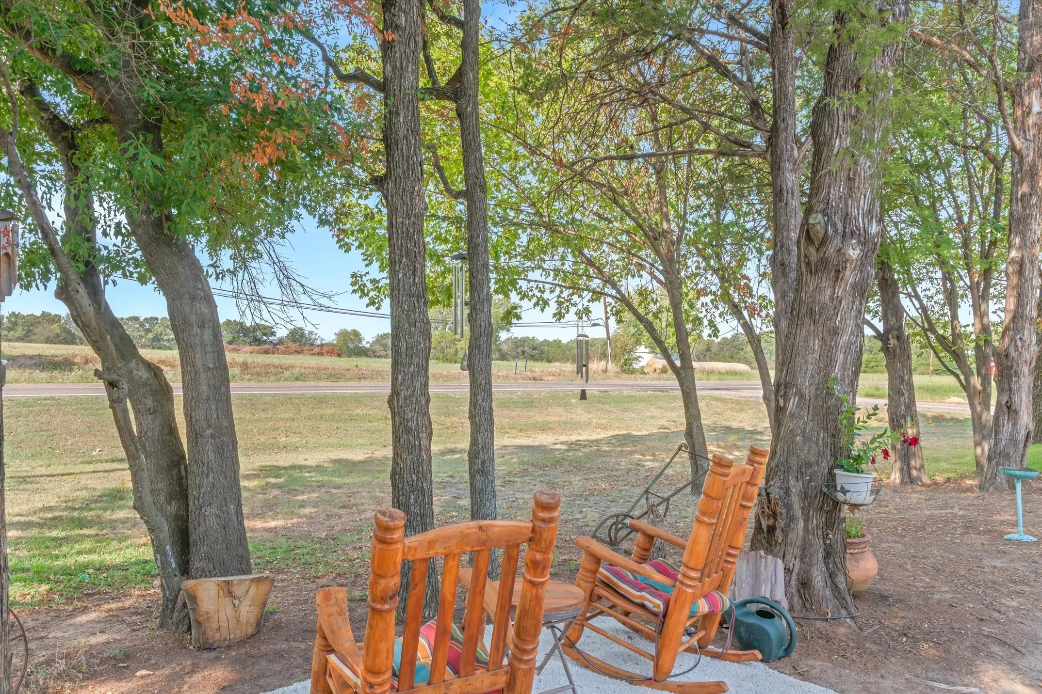 Single Family Residence For Sale in Van Zandt County , 2 Bentwood Circle, Canton, Texas 75103, 3 Bedroom, 3 Bathroom, 2 Garage spaces, 1,920 Sqft, built in 1996, mls#21396033, Real Estate Agent in Canton, Homes For Sale in Van Zandt county, Homes For Sale in Canton, Realtor in Canton Texas, Real Estate Brokerage Independent Realty Texas, Luminita Cordes Realtor