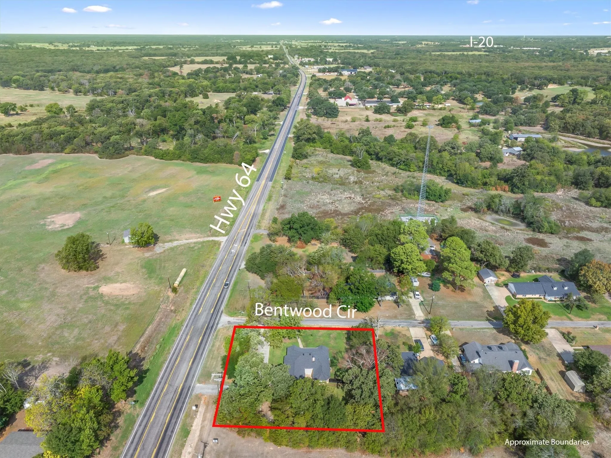 Single Family Residence For Sale in Van Zandt County , 2 Bentwood Circle, Canton, Texas 75103, 3 Bedroom, 3 Bathroom, 2 Garage spaces, 1,920 Sqft, built in 1996, mls#21396033, Real Estate Agent in Canton, Homes For Sale in Van Zandt county, Homes For Sale in Canton, Realtor in Canton Texas, Real Estate Brokerage Independent Realty Texas, Luminita Cordes Realtor