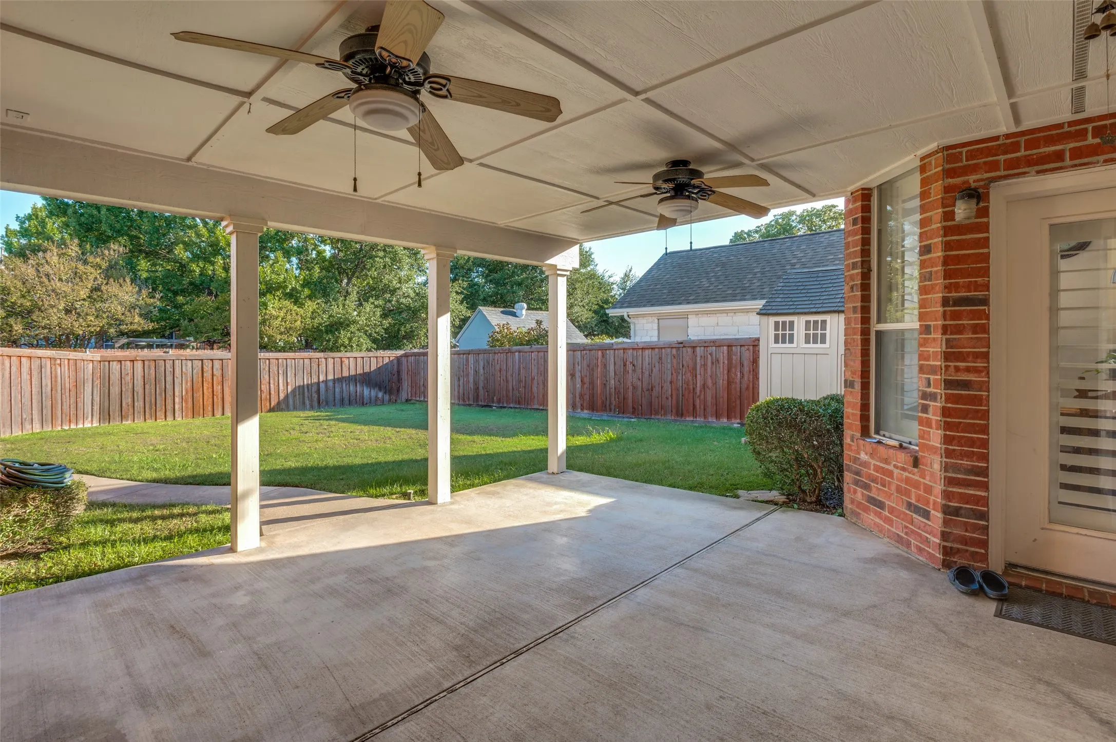 Single Family Residence For Sale in Denton County , 1381 Wentworth Drive, Lewisville, Texas 75067, 4 Bedroom, 3 Bathroom, 2 Garage spaces, 2,873 Sqft, built in 1994, mls#21388815, Real Estate Agent in Lewisville, Homes For Sale in Denton county, Homes For Sale in Lewisville, Realtor in Lewisville Texas, Real Estate Brokerage Independent Realty Texas, Luminita Cordes Realtor