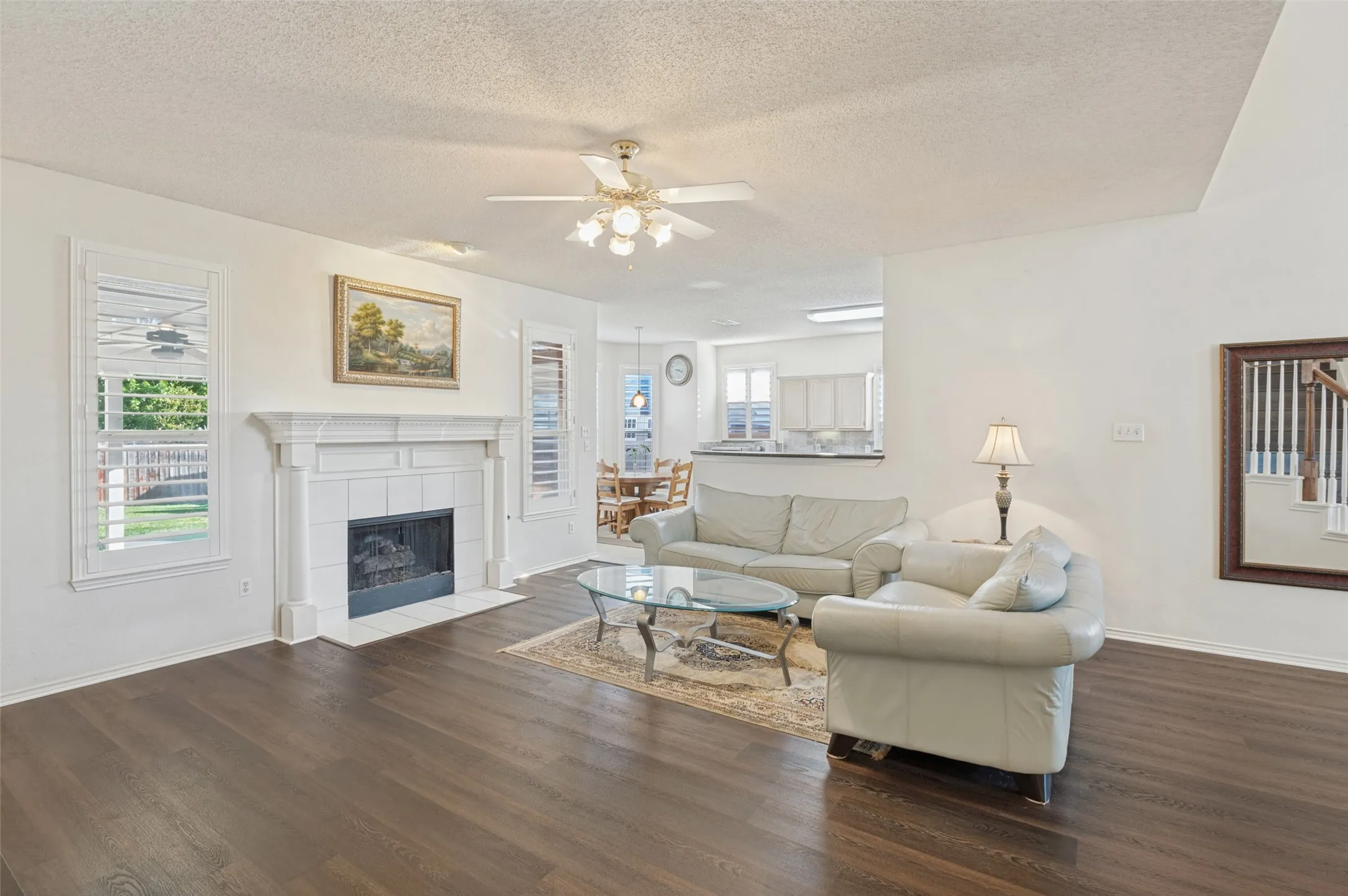Single Family Residence For Sale in Denton County , 1381 Wentworth Drive, Lewisville, Texas 75067, 4 Bedroom, 3 Bathroom, 2 Garage spaces, 2,873 Sqft, built in 1994, mls#21388815, Real Estate Agent in Lewisville, Homes For Sale in Denton county, Homes For Sale in Lewisville, Realtor in Lewisville Texas, Real Estate Brokerage Independent Realty Texas, Luminita Cordes Realtor