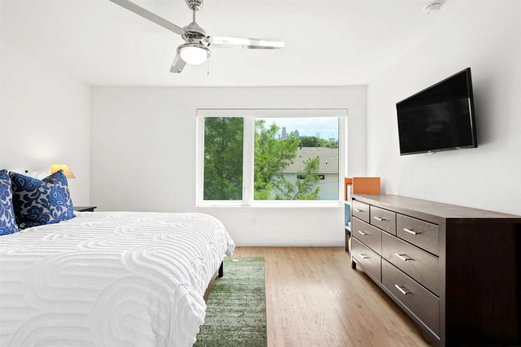 Condominium For Sale in Dallas County , 1430 Grigsby Avenue 103, Dallas, Texas 75204, 2 Bedroom, 3 Bathroom, 2 Garage spaces, 1,558 Sqft, built in 2017, mls#21398761, Real Estate Agent in Dallas, Homes For Sale in Dallas county, Homes For Sale in Dallas, Realtor in Dallas Texas, Real Estate Brokerage Independent Realty Texas, Luminita Cordes Realtor