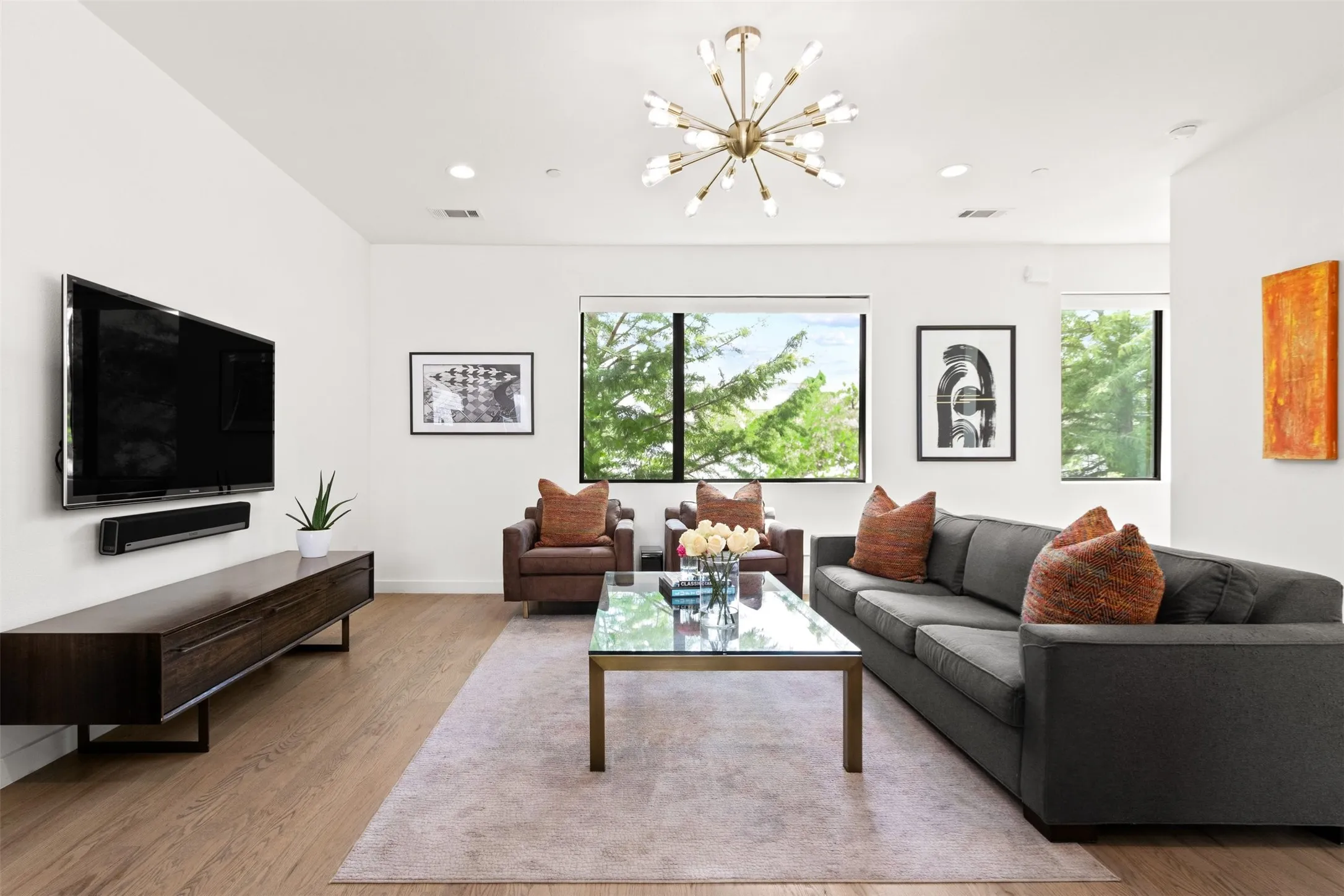 Condominium For Sale in Dallas County , 1430 Grigsby Avenue 103, Dallas, Texas 75204, 2 Bedroom, 3 Bathroom, 2 Garage spaces, 1,558 Sqft, built in 2017, mls#21398761, Real Estate Agent in Dallas, Homes For Sale in Dallas county, Homes For Sale in Dallas, Realtor in Dallas Texas, Real Estate Brokerage Independent Realty Texas, Luminita Cordes Realtor