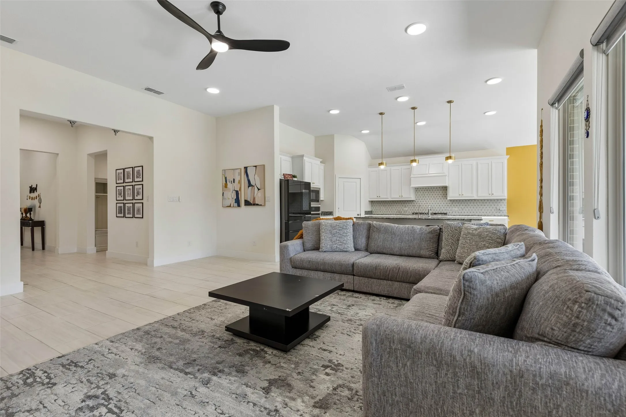 Single Family Residence For Sale in Denton County , 1212 Upland Dove Drive, Little Elm, Texas 75068, 4 Bedroom, 3 Bathroom, 2 Garage spaces, 2,532 Sqft, built in 2021, mls#21380946, Real Estate Agent in Little Elm, Homes For Sale in Denton county, Homes For Sale in Little Elm, Realtor in Little Elm Texas, Real Estate Brokerage Independent Realty Texas, Luminita Cordes Realtor