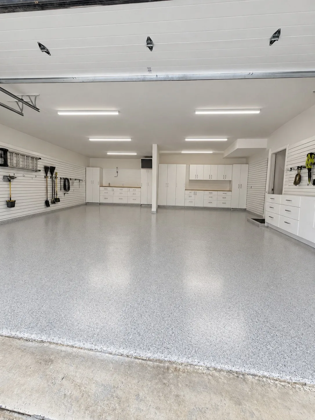 Single Family Residence For Rent in Dallas County , 9459 Hobart Street, Dallas, Texas 75218, 1 Bedroom, 1 Bathroom, 1 Garage spaces, 700 Sqft, built in 1959, mls#21391813, Real Estate Agent in Dallas, Homes For Rent in Dallas county, Homes For Rent in Dallas, Realtor in Dallas Texas, Real Estate Brokerage Independent Realty Texas, Luminita Cordes Realtor