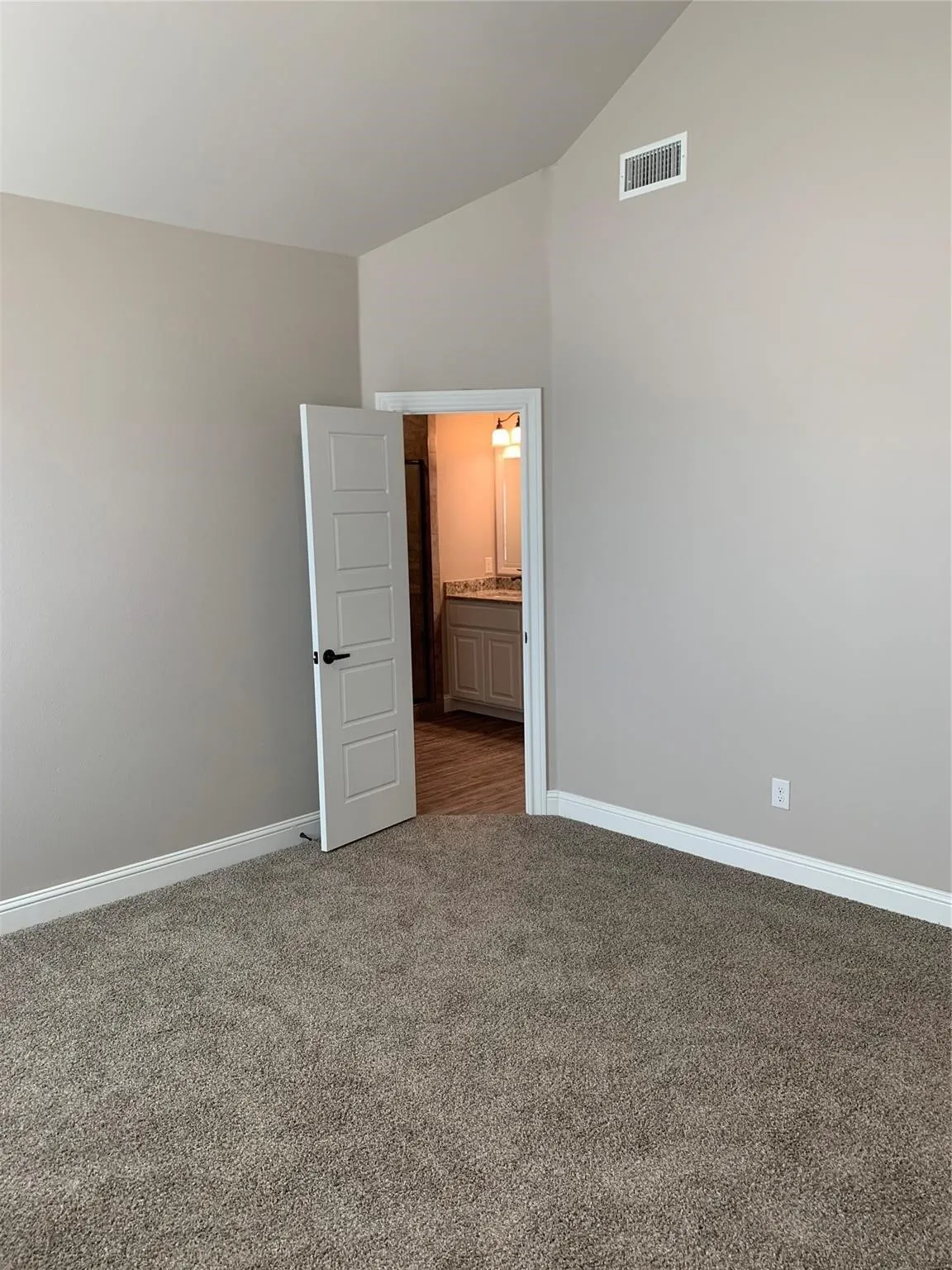 Single Family Residence For Rent in Taylor County , 250 Audra Circle, Abilene, Texas 79602, 4 Bedroom, 2 Bathroom, 2 Garage spaces, 1,753 Sqft, built in 2020, mls#21398299, Real Estate Agent in Abilene, Homes For Rent in Taylor county, Homes For Rent in Abilene, Realtor in Abilene Texas, Real Estate Brokerage Independent Realty Texas, Luminita Cordes Realtor