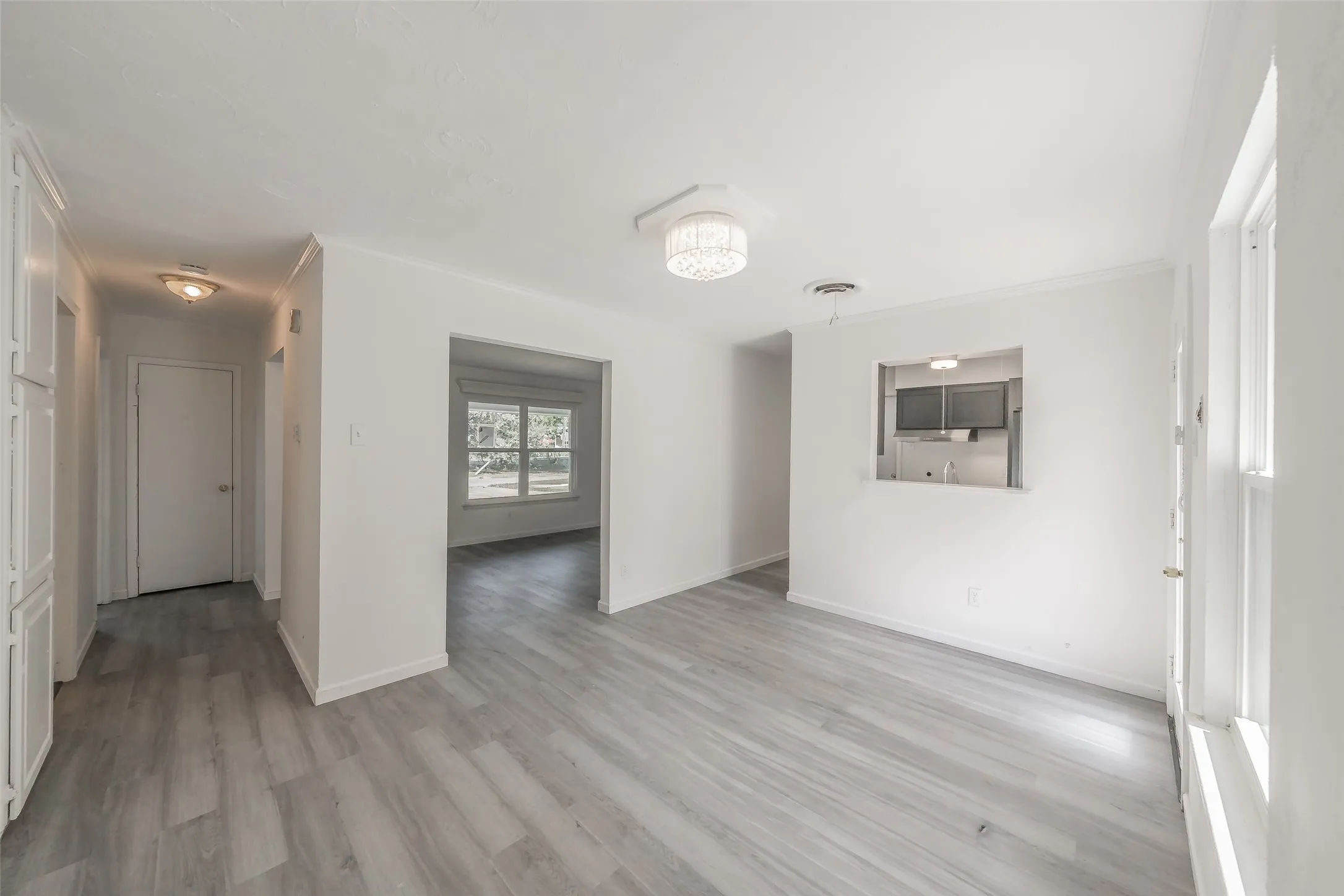 Single Family Residence For Rent in Tarrant County , 4920 Colorado Boulevard, North Richland Hills, Texas 76180, 3 Bedroom, 2 Bathroom, 1 Garage spaces, 1,410 Sqft, built in 1960, mls#21398782, Real Estate Agent in North Richland Hills, Homes For Rent in Tarrant county, Homes For Rent in North Richland Hills, Realtor in North Richland Hills Texas, Real Estate Brokerage Independent Realty Texas, Luminita Cordes Realtor