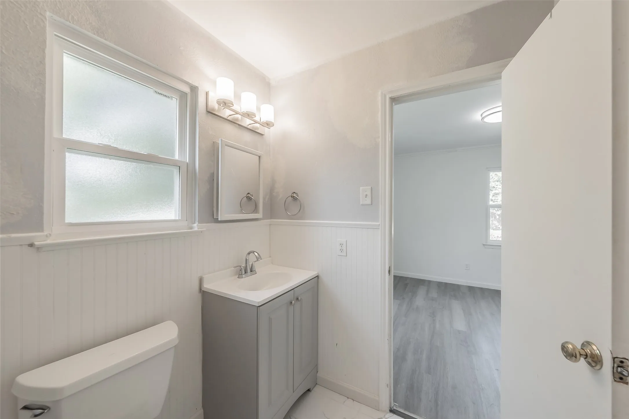 Single Family Residence For Rent in Tarrant County , 4920 Colorado Boulevard, North Richland Hills, Texas 76180, 3 Bedroom, 2 Bathroom, 1 Garage spaces, 1,410 Sqft, built in 1960, mls#21398782, Real Estate Agent in North Richland Hills, Homes For Rent in Tarrant county, Homes For Rent in North Richland Hills, Realtor in North Richland Hills Texas, Real Estate Brokerage Independent Realty Texas, Luminita Cordes Realtor