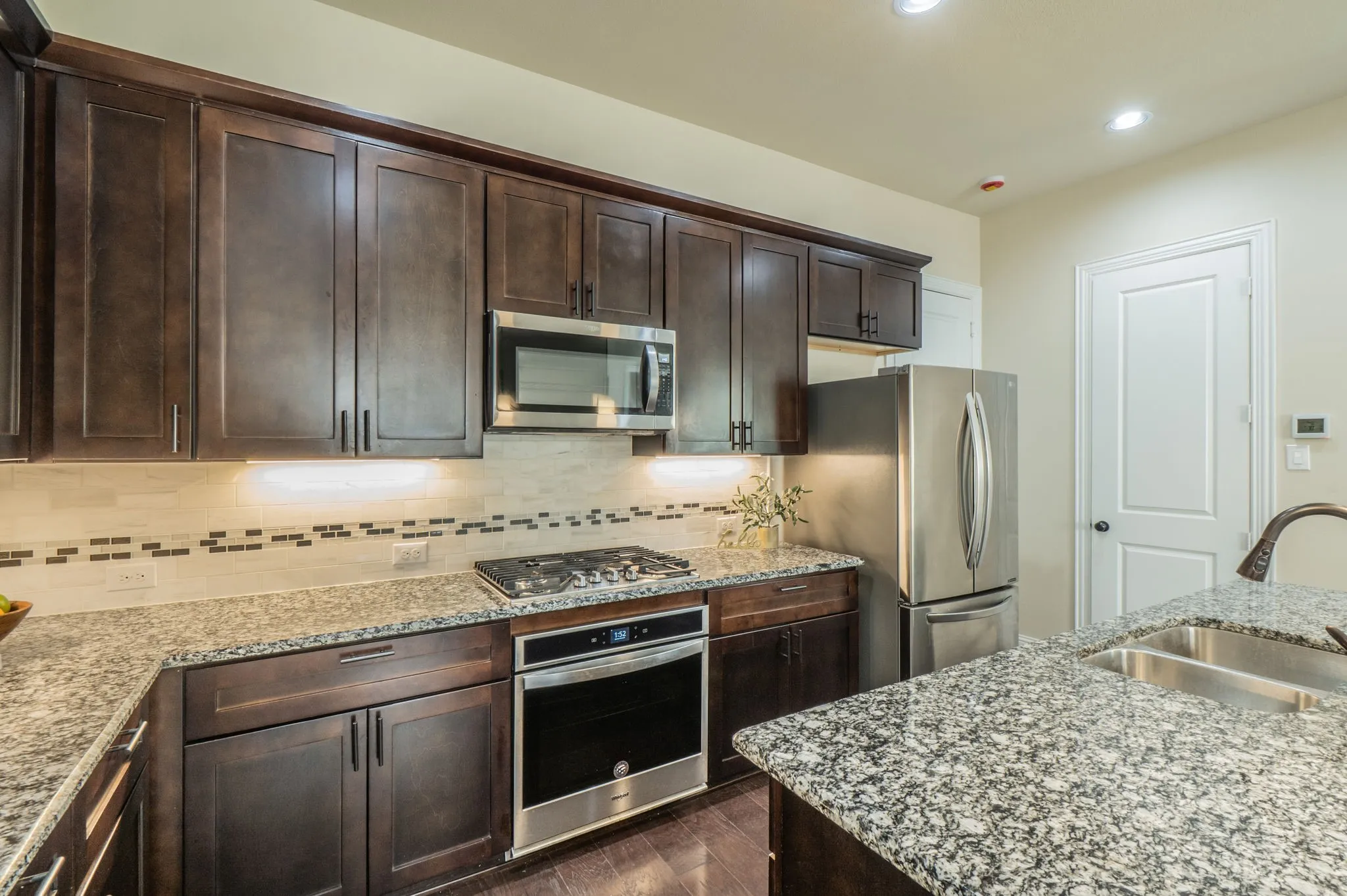 Townhouse For Rent in Collin County , 4110 Shavano Drive, Frisco, Texas 75034, 3 Bedroom, 4 Bathroom, 2 Garage spaces, 1,944 Sqft, built in 2018, mls#21398228, Real Estate Agent in Frisco, Homes For Rent in Collin county, Homes For Rent in Frisco, Realtor in Frisco Texas, Real Estate Brokerage Independent Realty Texas, Luminita Cordes Realtor