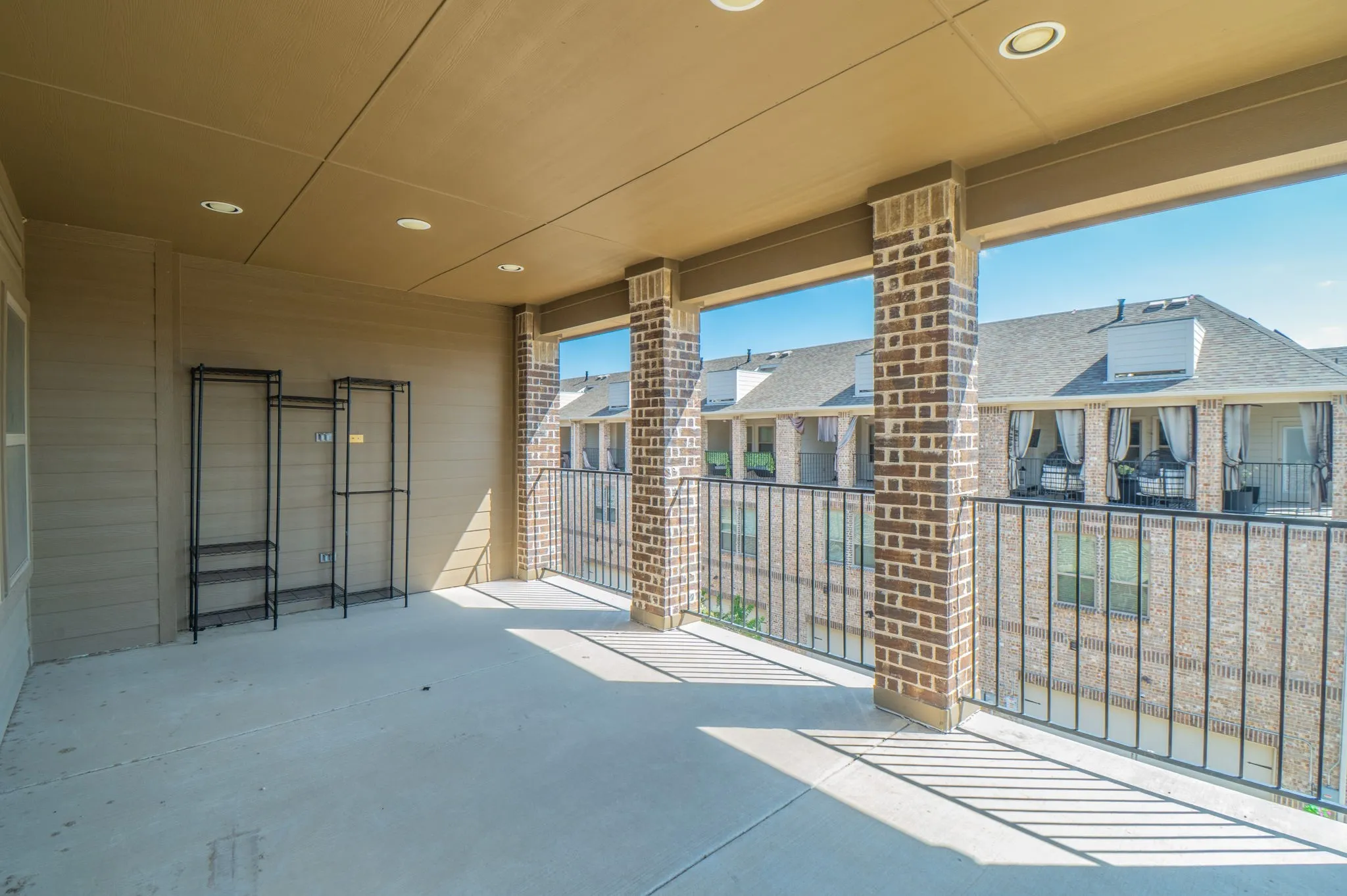 Townhouse For Rent in Collin County , 4110 Shavano Drive, Frisco, Texas 75034, 3 Bedroom, 4 Bathroom, 2 Garage spaces, 1,944 Sqft, built in 2018, mls#21398228, Real Estate Agent in Frisco, Homes For Rent in Collin county, Homes For Rent in Frisco, Realtor in Frisco Texas, Real Estate Brokerage Independent Realty Texas, Luminita Cordes Realtor