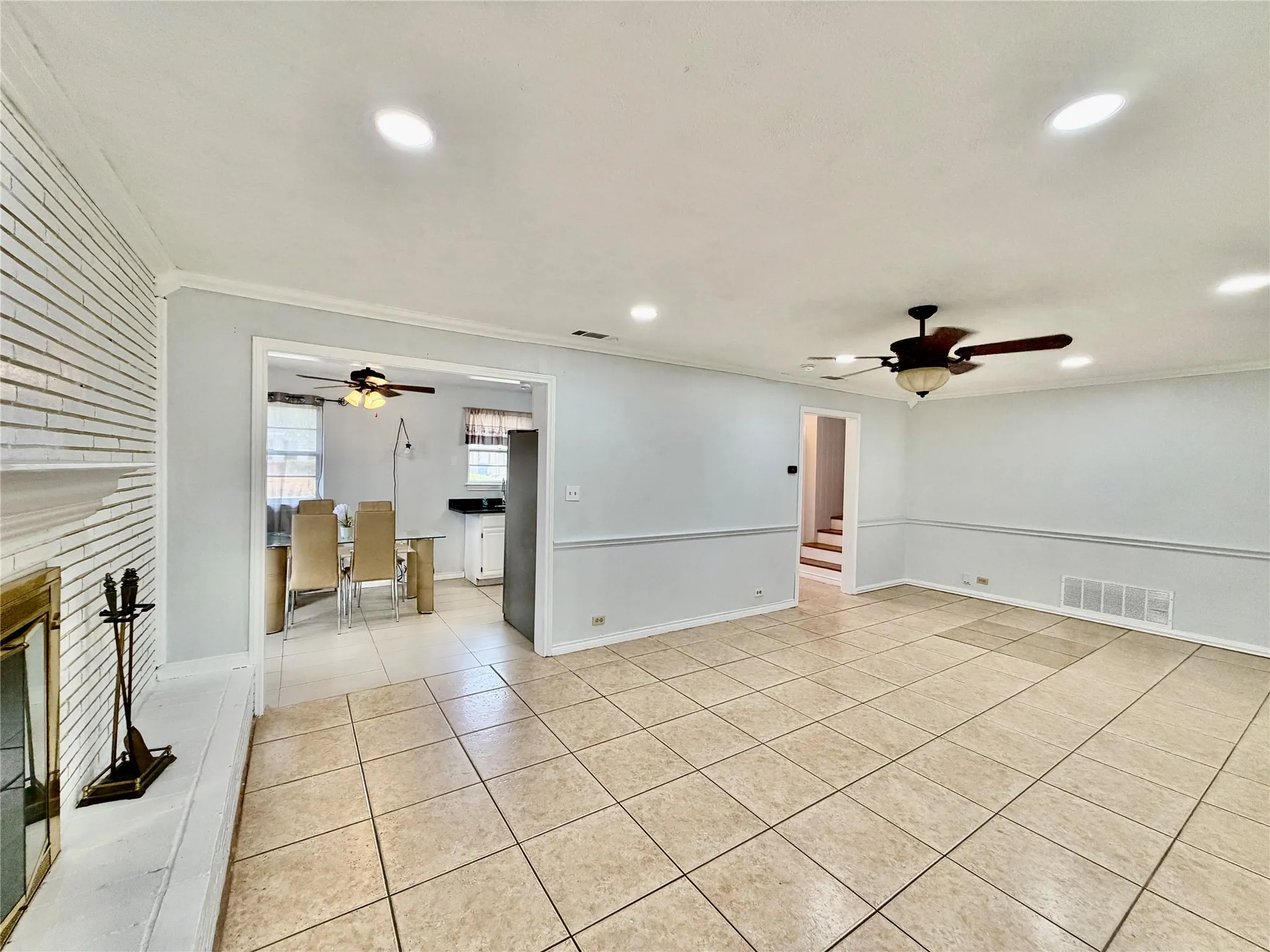 Single Family Residence For Rent in Dallas County , 1300 Elmhurst Drive, Garland, Texas 75041, 4 Bedroom, 2 Bathroom, Garage spaces, 1,843 Sqft, built in 1952, mls#21398804, Real Estate Agent in Garland, Homes For Rent in Dallas county, Homes For Rent in Garland, Realtor in Garland Texas, Real Estate Brokerage Independent Realty Texas, Luminita Cordes Realtor