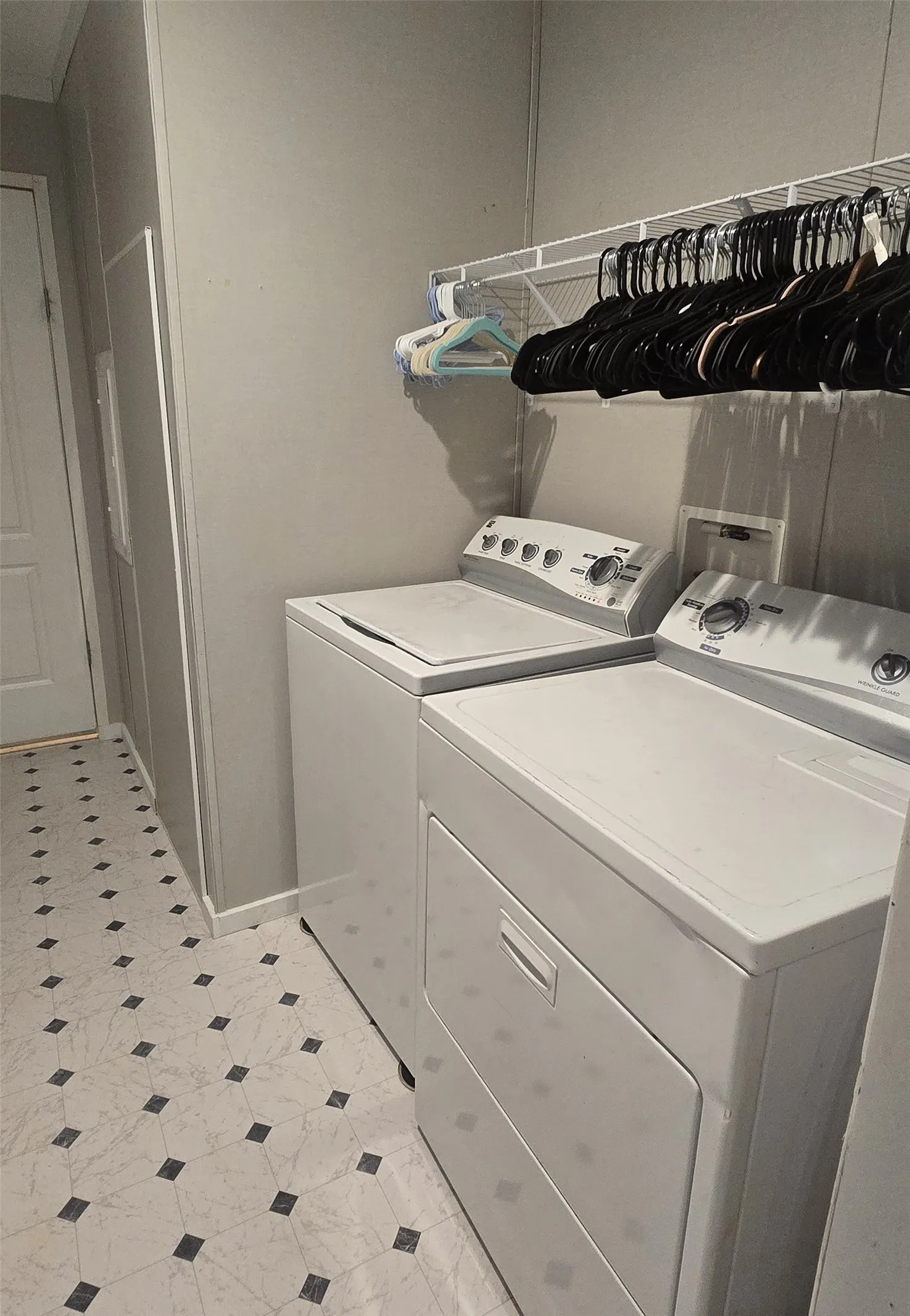 Mobile Home For Sale in Parker County , 6033 Hidden Circle, Azle, Texas 76020, 3 Bedroom, 2 Bathroom, Garage spaces, 1,153 Sqft, built in 2022, mls#21398753, Real Estate Agent in Azle, Homes For Sale in Parker county, Homes For Sale in Azle, Realtor in Azle Texas, Real Estate Brokerage Independent Realty Texas, Luminita Cordes Realtor