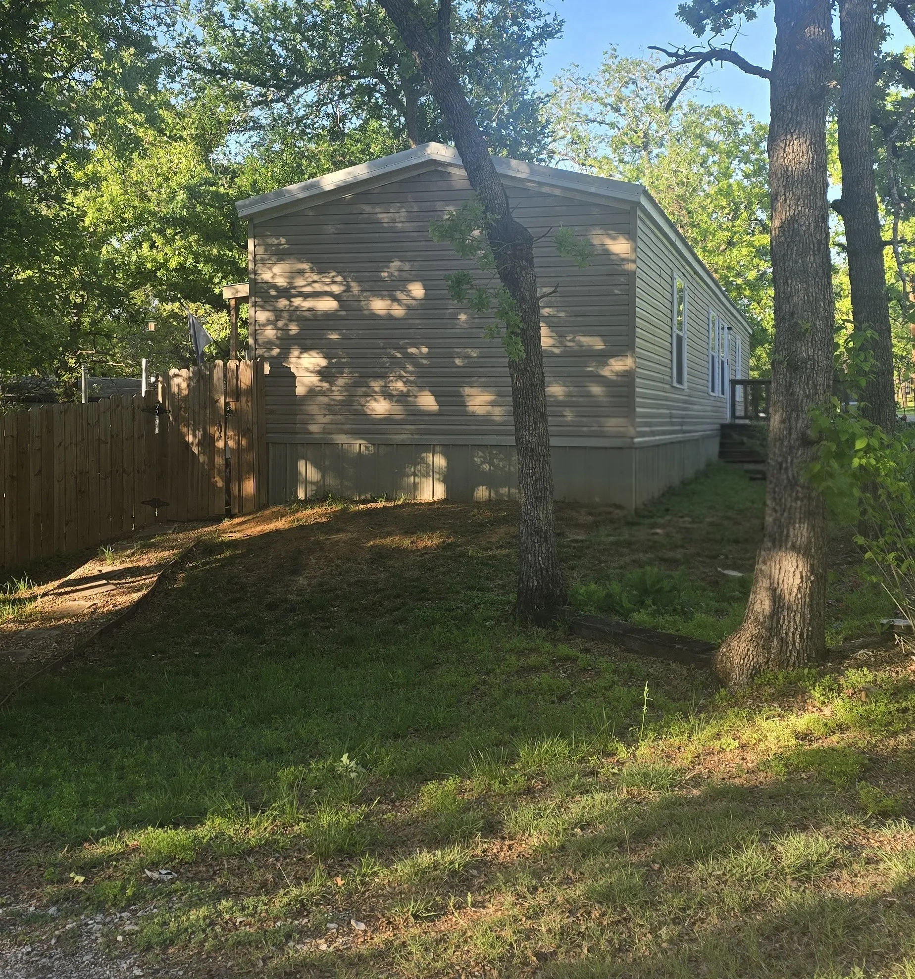 Mobile Home For Sale in Parker County , 6033 Hidden Circle, Azle, Texas 76020, 3 Bedroom, 2 Bathroom, Garage spaces, 1,153 Sqft, built in 2022, mls#21398753, Real Estate Agent in Azle, Homes For Sale in Parker county, Homes For Sale in Azle, Realtor in Azle Texas, Real Estate Brokerage Independent Realty Texas, Luminita Cordes Realtor