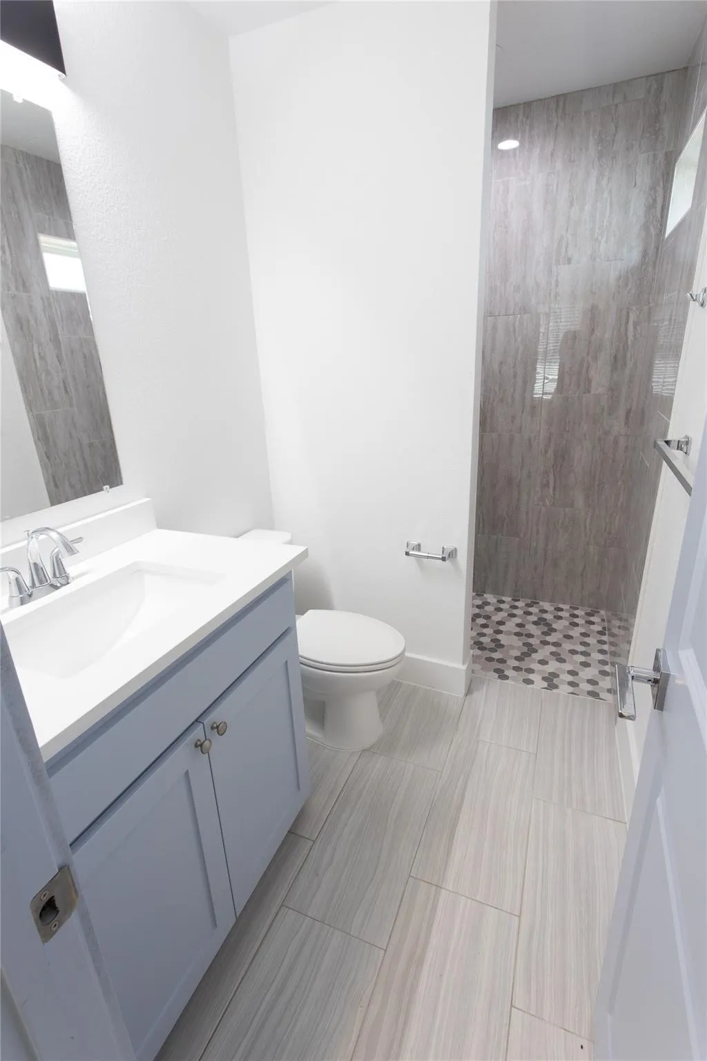 Duplex For Rent in Tarrant County , 3220 Forest Park Boulevard, Fort Worth, Texas 76110, 5 Bedroom, 5 Bathroom, Garage spaces, 4,800 Sqft, built in 2021, mls#21398756, Real Estate Agent in Fort Worth, Homes For Rent in Tarrant county, Homes For Rent in Fort Worth, Realtor in Fort Worth Texas, Real Estate Brokerage Independent Realty Texas, Luminita Cordes Realtor