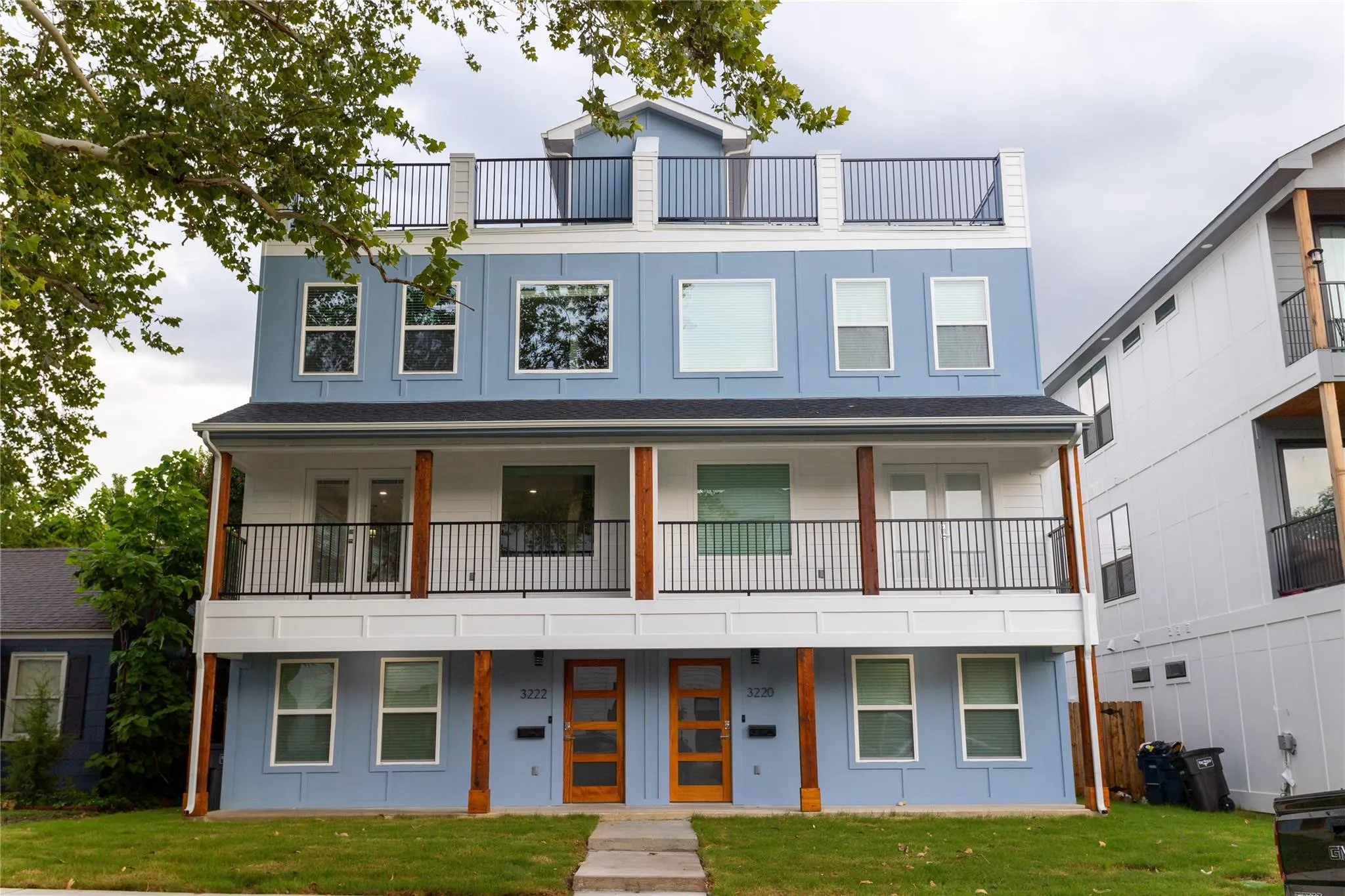 Duplex For Rent in Tarrant County , 3220 Forest Park Boulevard, Fort Worth, Texas 76110, 5 Bedroom, 5 Bathroom, Garage spaces, 4,800 Sqft, built in 2021, mls#21398756, Real Estate Agent in Fort Worth, Homes For Rent in Tarrant county, Homes For Rent in Fort Worth, Realtor in Fort Worth Texas, Real Estate Brokerage Independent Realty Texas, Luminita Cordes Realtor