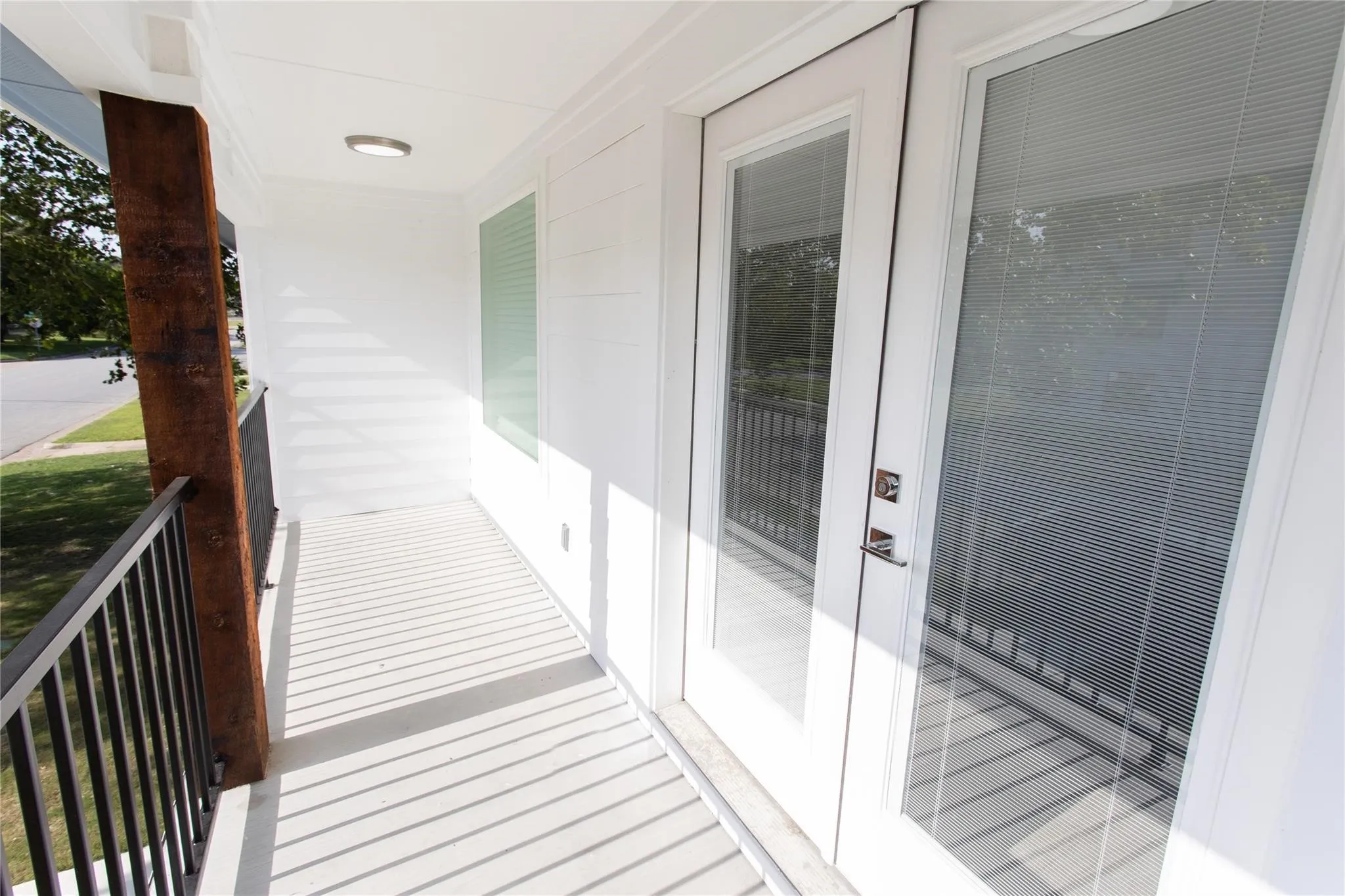 Duplex For Rent in Tarrant County , 3220 Forest Park Boulevard, Fort Worth, Texas 76110, 5 Bedroom, 5 Bathroom, Garage spaces, 4,800 Sqft, built in 2021, mls#21398756, Real Estate Agent in Fort Worth, Homes For Rent in Tarrant county, Homes For Rent in Fort Worth, Realtor in Fort Worth Texas, Real Estate Brokerage Independent Realty Texas, Luminita Cordes Realtor