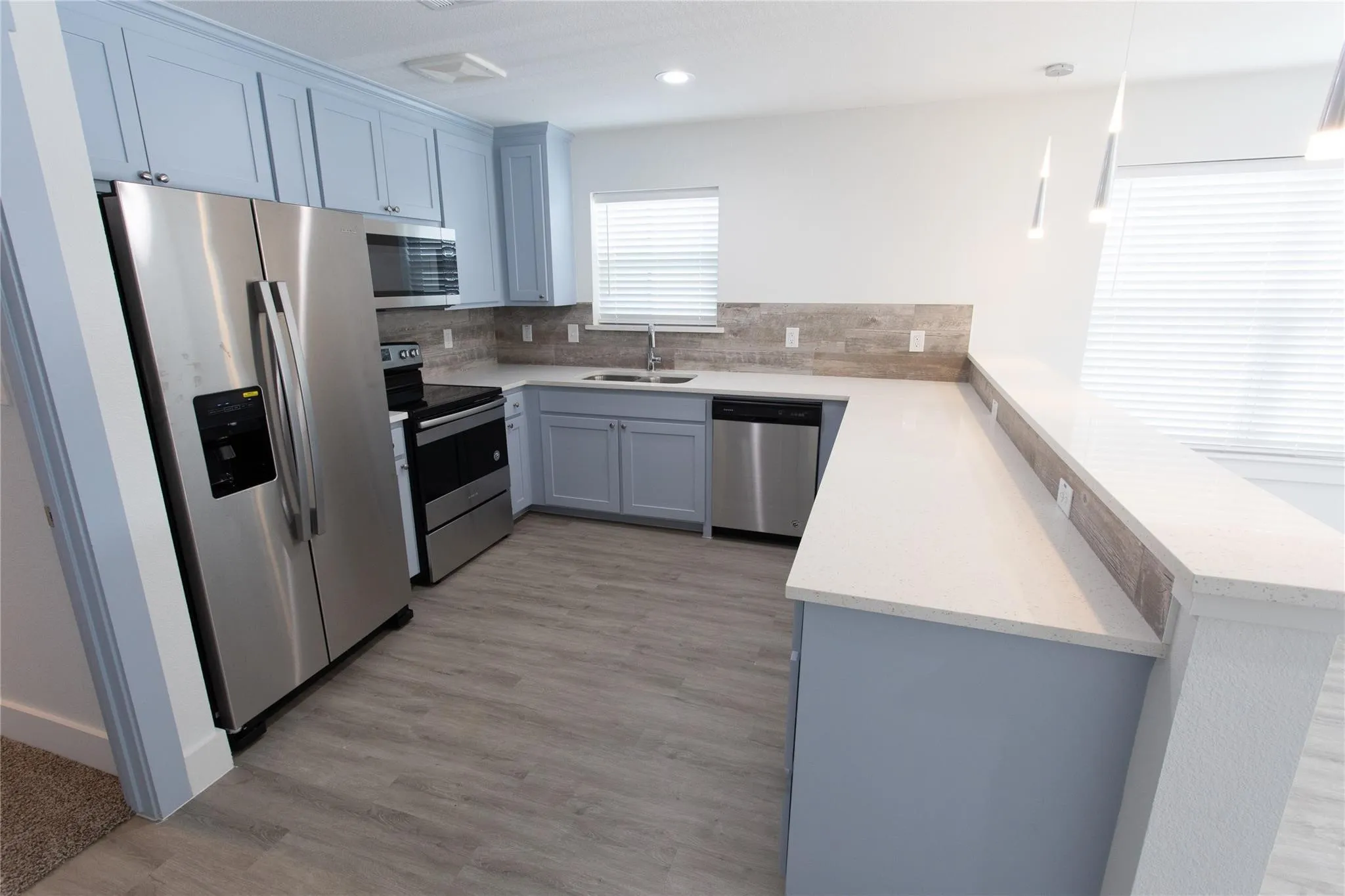 Duplex For Rent in Tarrant County , 3220 Forest Park Boulevard, Fort Worth, Texas 76110, 5 Bedroom, 5 Bathroom, Garage spaces, 4,800 Sqft, built in 2021, mls#21398756, Real Estate Agent in Fort Worth, Homes For Rent in Tarrant county, Homes For Rent in Fort Worth, Realtor in Fort Worth Texas, Real Estate Brokerage Independent Realty Texas, Luminita Cordes Realtor
