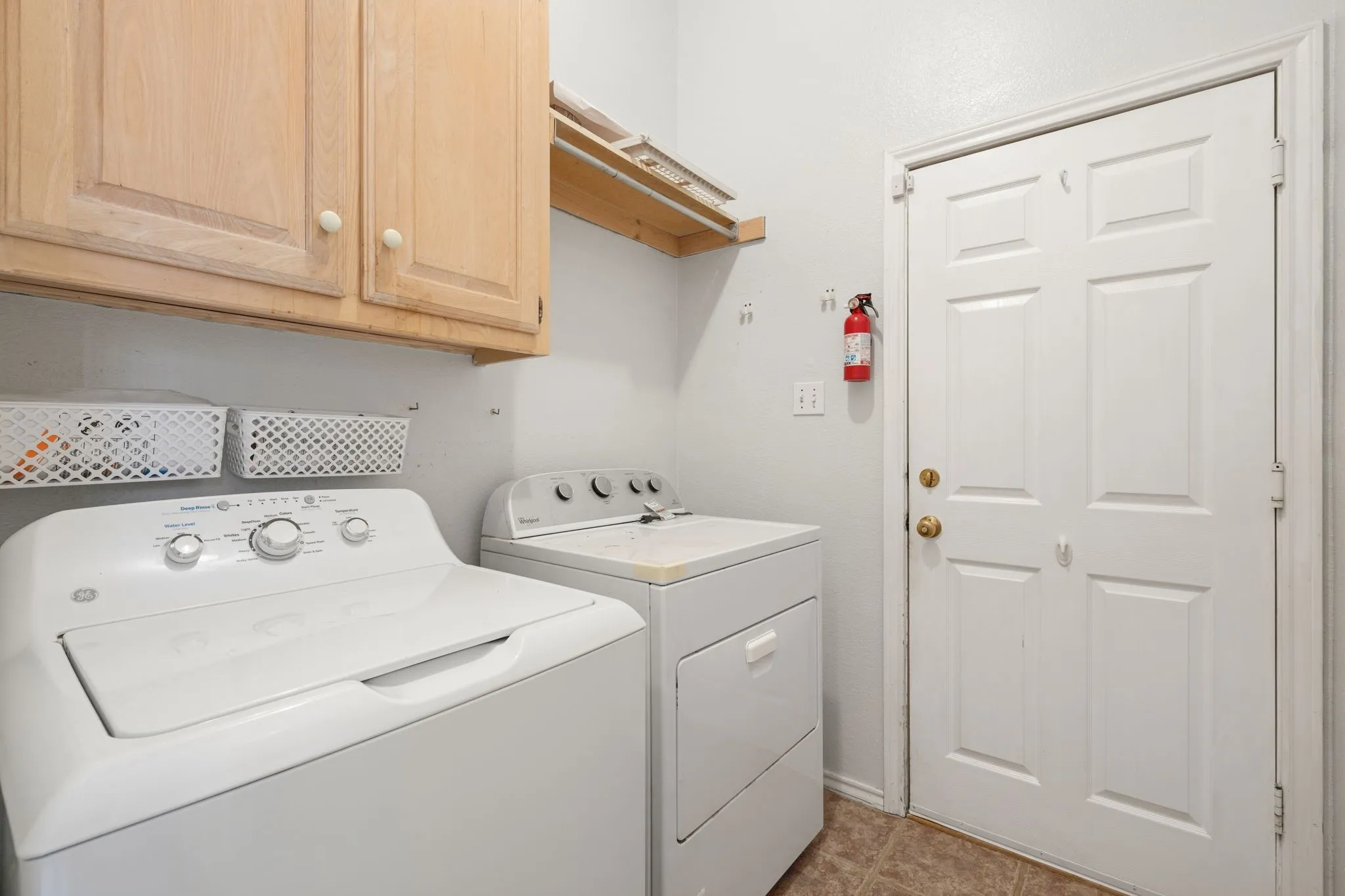 Single Family Residence For Sale in Rockwall County , 4609 Scenic Drive, Rowlett, Texas 75088, 4 Bedroom, 3 Bathroom, 2 Garage spaces, 3,001 Sqft, built in 1992, mls#21398822, Real Estate Agent in Rowlett, Homes For Sale in Rockwall county, Homes For Sale in Rowlett, Realtor in Rowlett Texas, Real Estate Brokerage Independent Realty Texas, Luminita Cordes Realtor