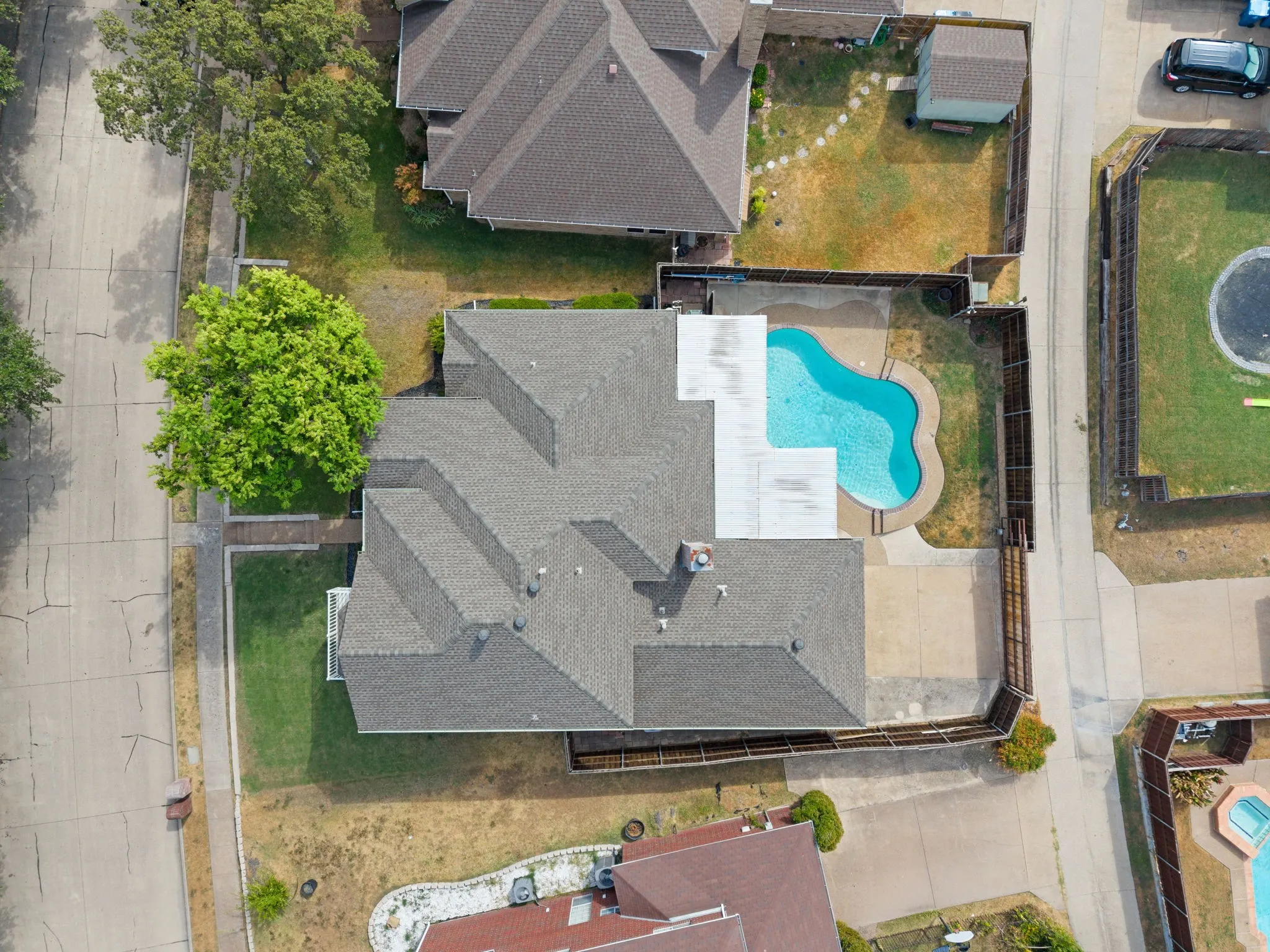 Single Family Residence For Sale in Rockwall County , 4609 Scenic Drive, Rowlett, Texas 75088, 4 Bedroom, 3 Bathroom, 2 Garage spaces, 3,001 Sqft, built in 1992, mls#21398822, Real Estate Agent in Rowlett, Homes For Sale in Rockwall county, Homes For Sale in Rowlett, Realtor in Rowlett Texas, Real Estate Brokerage Independent Realty Texas, Luminita Cordes Realtor