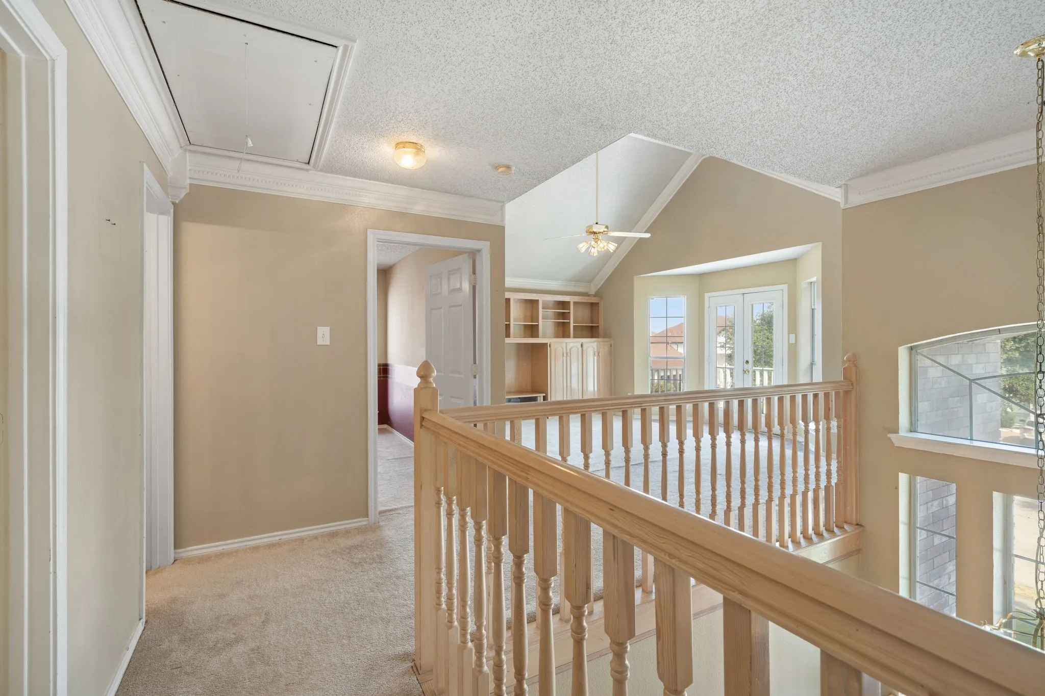 Single Family Residence For Sale in Rockwall County , 4609 Scenic Drive, Rowlett, Texas 75088, 4 Bedroom, 3 Bathroom, 2 Garage spaces, 3,001 Sqft, built in 1992, mls#21398822, Real Estate Agent in Rowlett, Homes For Sale in Rockwall county, Homes For Sale in Rowlett, Realtor in Rowlett Texas, Real Estate Brokerage Independent Realty Texas, Luminita Cordes Realtor