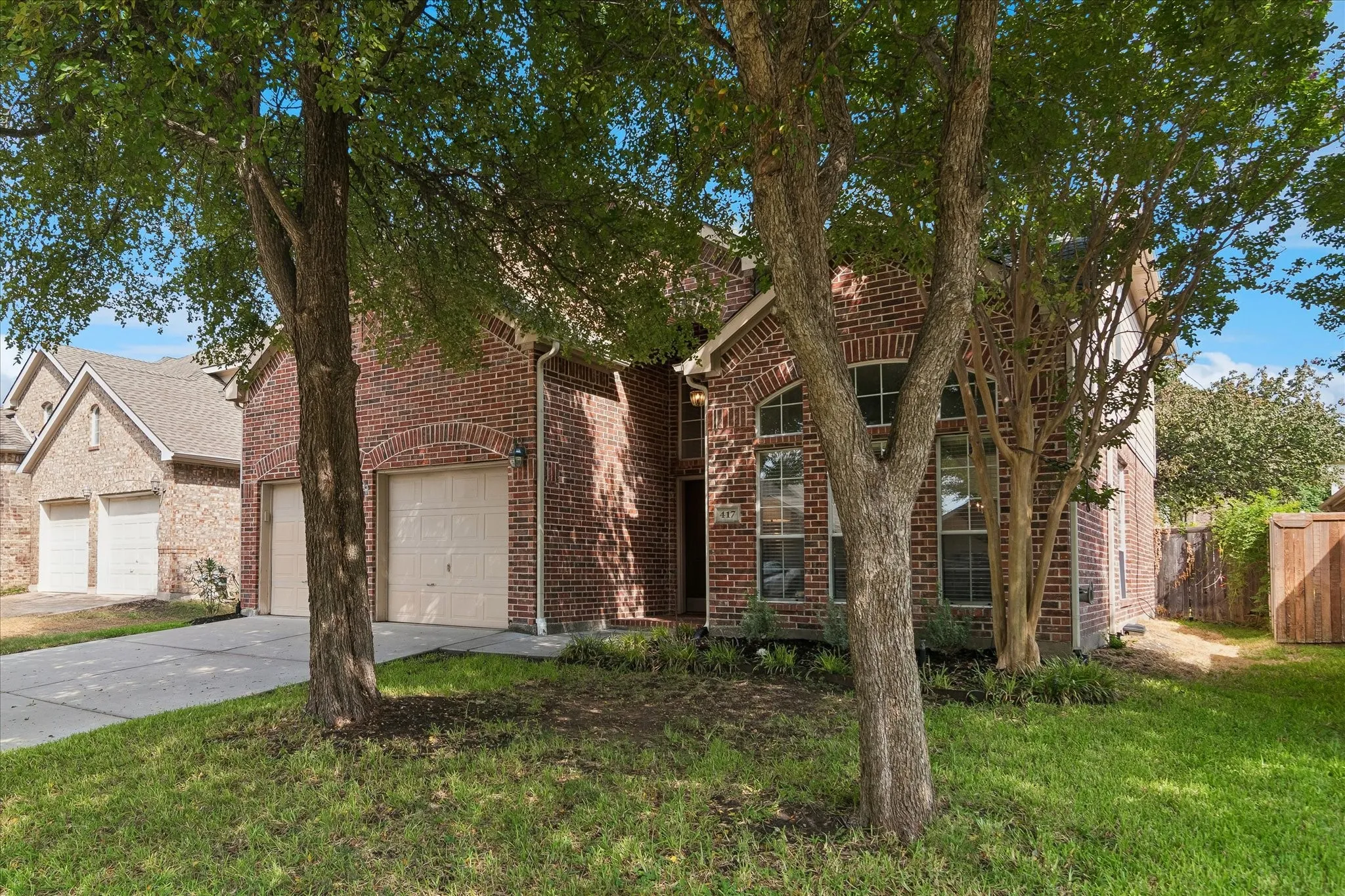 Single Family Residence For Sale in Collin County , 417 Rock Ridge Way, Mc Kinney, Texas 75072, 4 Bedroom, 4 Bathroom, 2 Garage spaces, 2,314 Sqft, built in 2001, mls#21398843, Real Estate Agent in Mc Kinney, Homes For Sale in Collin county, Homes For Sale in Mc Kinney, Realtor in Mc Kinney Texas, Real Estate Brokerage Independent Realty Texas, Luminita Cordes Realtor
