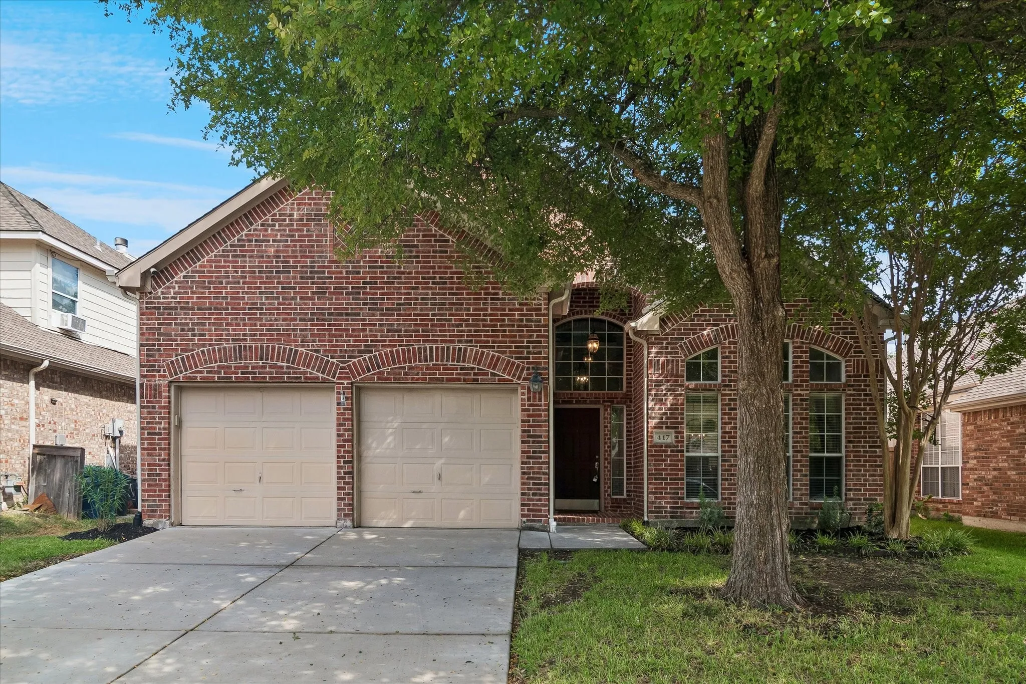 Single Family Residence For Sale in Collin County , 417 Rock Ridge Way, Mc Kinney, Texas 75072, 4 Bedroom, 4 Bathroom, 2 Garage spaces, 2,314 Sqft, built in 2001, mls#21398843, Real Estate Agent in Mc Kinney, Homes For Sale in Collin county, Homes For Sale in Mc Kinney, Realtor in Mc Kinney Texas, Real Estate Brokerage Independent Realty Texas, Luminita Cordes Realtor