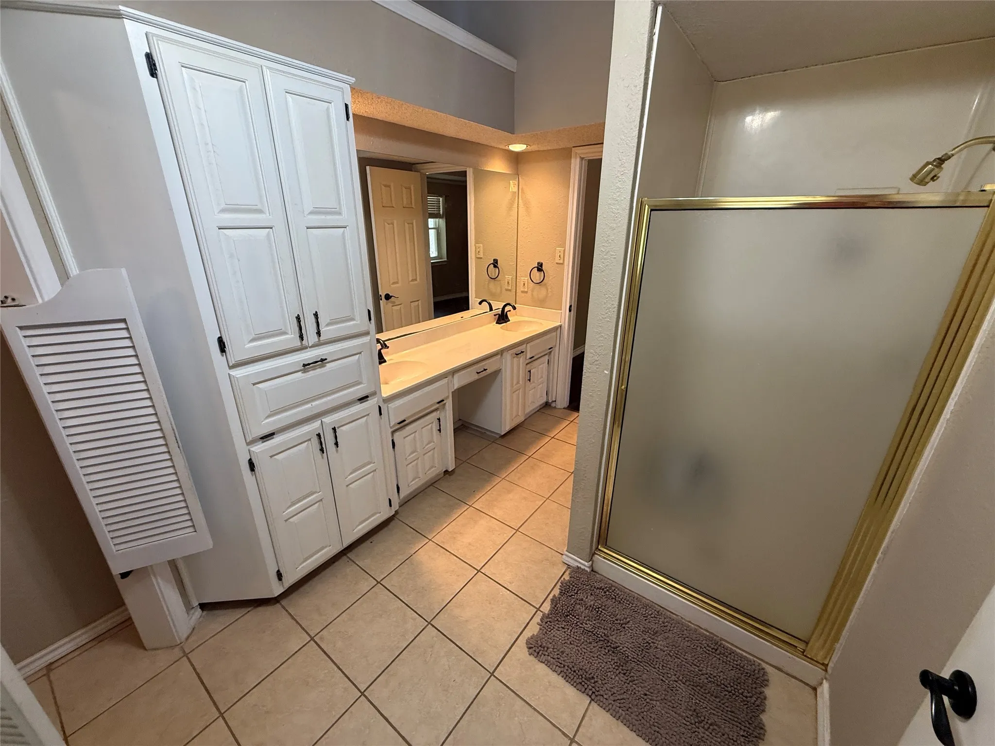 Tile flooring