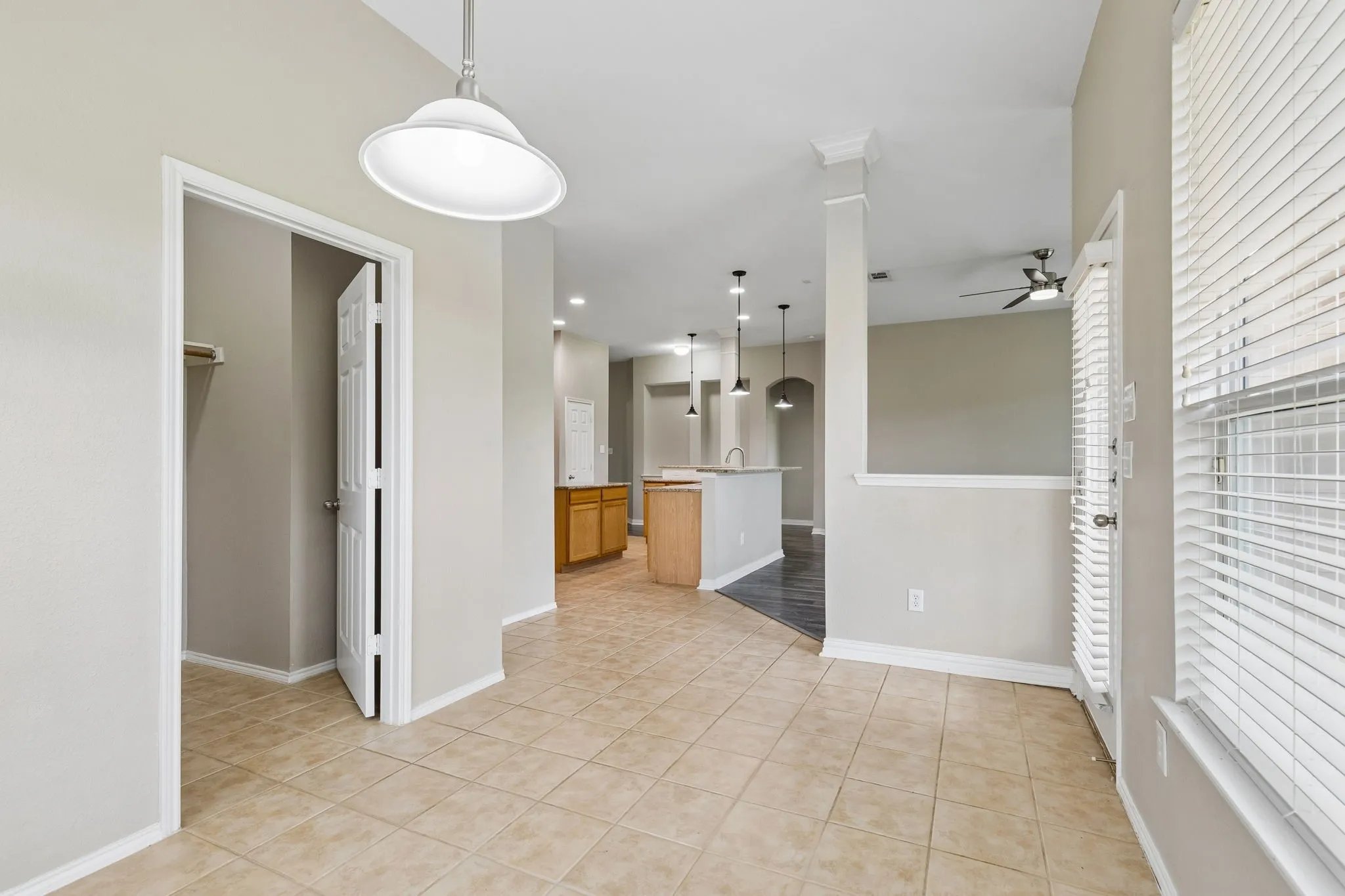 Single Family Residence For Rent in Collin County , 1209 Stone Lane, Celina, Texas 75009, 3 Bedroom, 2 Bathroom, 2 Garage spaces, 2,492 Sqft, built in 2004, mls#21398636, Real Estate Agent in Celina, Homes For Rent in Collin county, Homes For Rent in Celina, Realtor in Celina Texas, Real Estate Brokerage Independent Realty Texas, Luminita Cordes Realtor