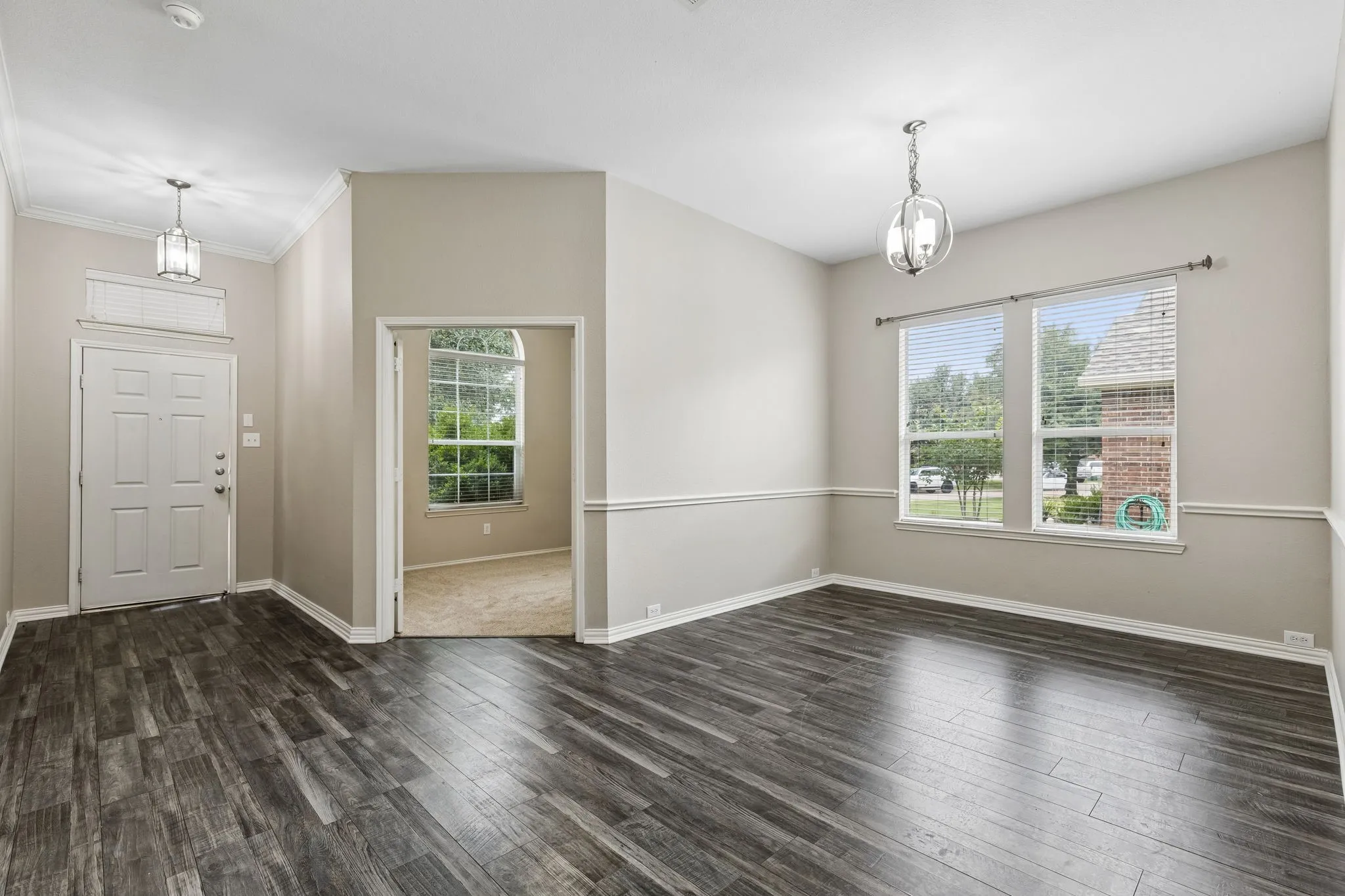 Single Family Residence For Rent in Collin County , 1209 Stone Lane, Celina, Texas 75009, 3 Bedroom, 2 Bathroom, 2 Garage spaces, 2,492 Sqft, built in 2004, mls#21398636, Real Estate Agent in Celina, Homes For Rent in Collin county, Homes For Rent in Celina, Realtor in Celina Texas, Real Estate Brokerage Independent Realty Texas, Luminita Cordes Realtor