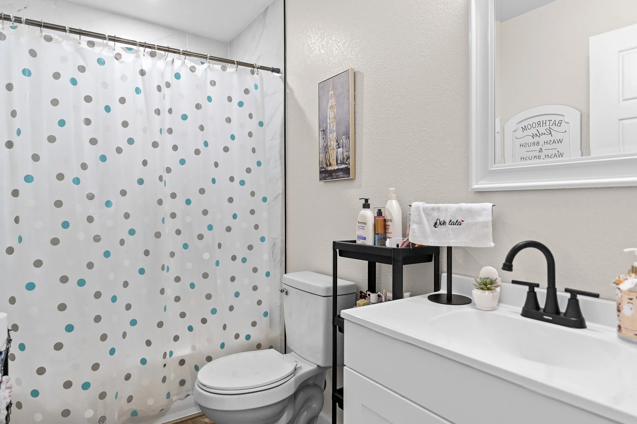Single Family Residence For Sale in Hood County , 5811 Lake Granbury Trail, Granbury, Texas 76048, 2 Bedroom, 2 Bathroom, Garage spaces, 1,000 Sqft, built in 2024, mls#21398831, Real Estate Agent in Granbury, Homes For Sale in Hood county, Homes For Sale in Granbury, Realtor in Granbury Texas, Real Estate Brokerage Independent Realty Texas, Luminita Cordes Realtor