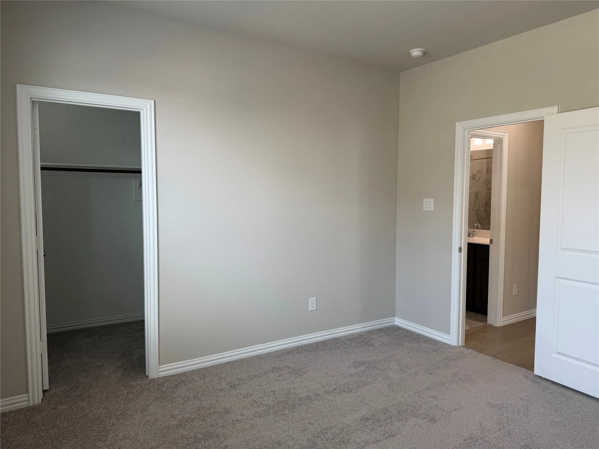 Single Family Residence For Rent in Tarrant County , 1037 Western Hills Drive, Crowley, Texas 76036, 3 Bedroom, 2 Bathroom, 2 Garage spaces, 1,845 Sqft, built in 2025, mls#21396774, Real Estate Agent in Crowley, Homes For Rent in Tarrant county, Homes For Rent in Crowley, Realtor in Crowley Texas, Real Estate Brokerage Independent Realty Texas, Luminita Cordes Realtor