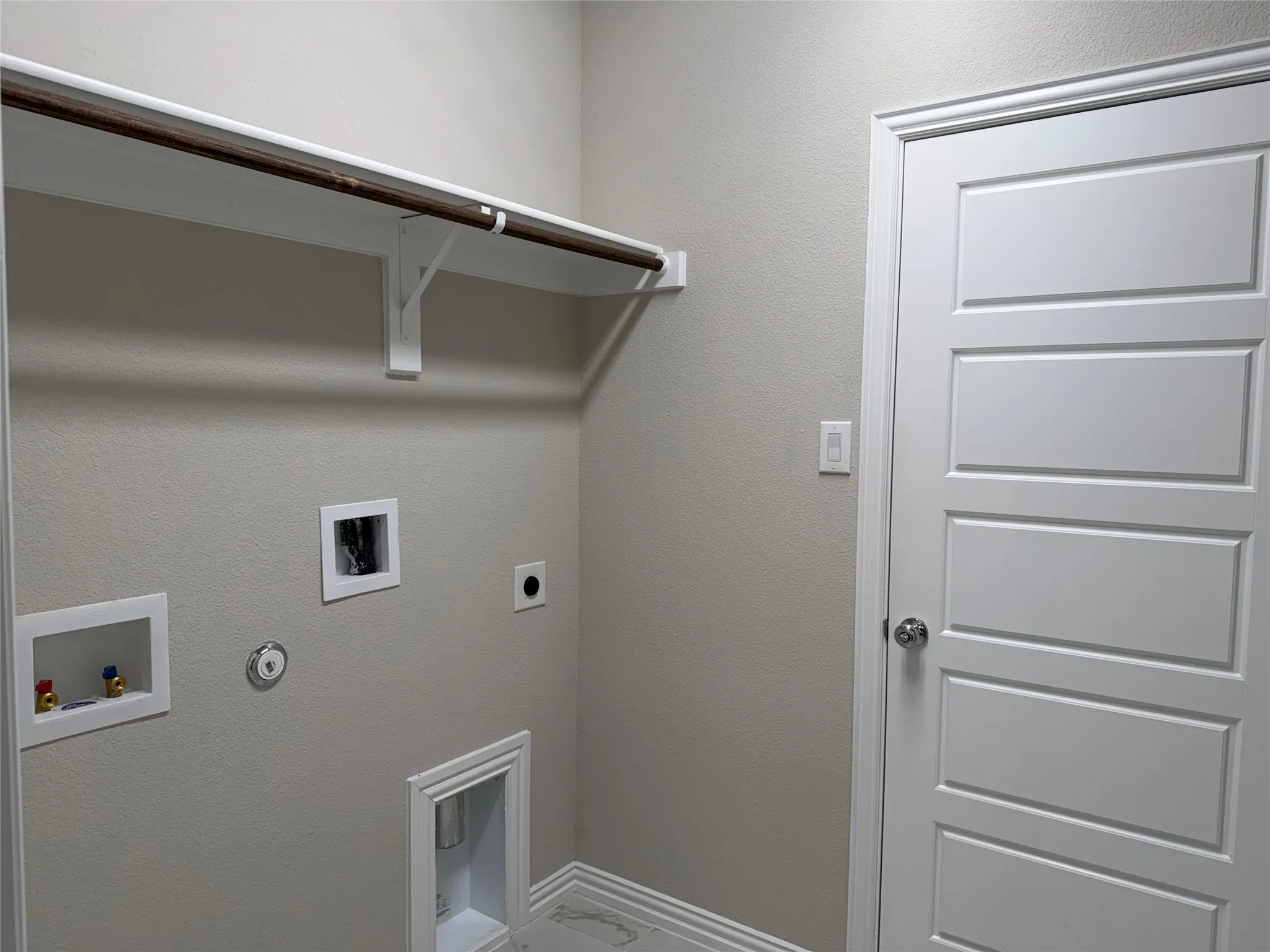 Single Family Residence For Rent in Tarrant County , 1037 Western Hills Drive, Crowley, Texas 76036, 3 Bedroom, 2 Bathroom, 2 Garage spaces, 1,845 Sqft, built in 2025, mls#21396774, Real Estate Agent in Crowley, Homes For Rent in Tarrant county, Homes For Rent in Crowley, Realtor in Crowley Texas, Real Estate Brokerage Independent Realty Texas, Luminita Cordes Realtor