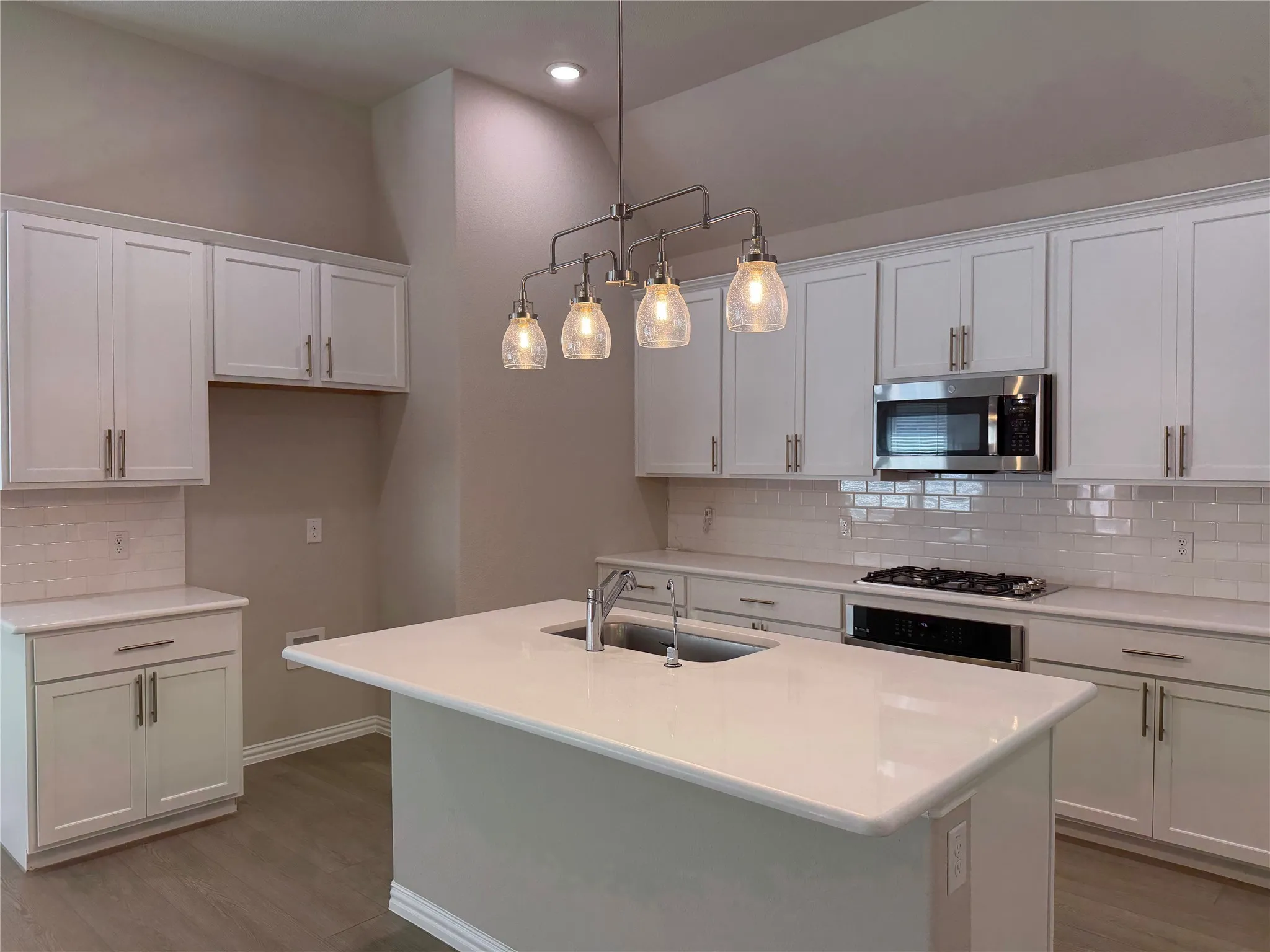 Single Family Residence For Rent in Tarrant County , 1037 Western Hills Drive, Crowley, Texas 76036, 3 Bedroom, 2 Bathroom, 2 Garage spaces, 1,845 Sqft, built in 2025, mls#21396774, Real Estate Agent in Crowley, Homes For Rent in Tarrant county, Homes For Rent in Crowley, Realtor in Crowley Texas, Real Estate Brokerage Independent Realty Texas, Luminita Cordes Realtor