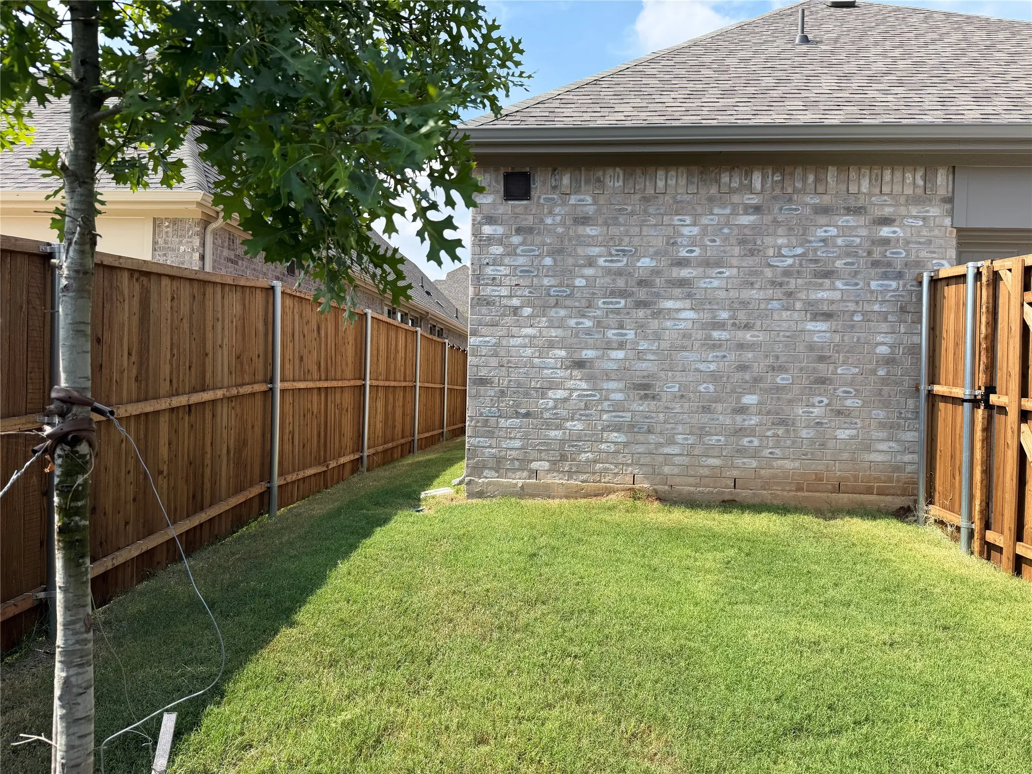 Single Family Residence For Rent in Tarrant County , 1037 Western Hills Drive, Crowley, Texas 76036, 3 Bedroom, 2 Bathroom, 2 Garage spaces, 1,845 Sqft, built in 2025, mls#21396774, Real Estate Agent in Crowley, Homes For Rent in Tarrant county, Homes For Rent in Crowley, Realtor in Crowley Texas, Real Estate Brokerage Independent Realty Texas, Luminita Cordes Realtor