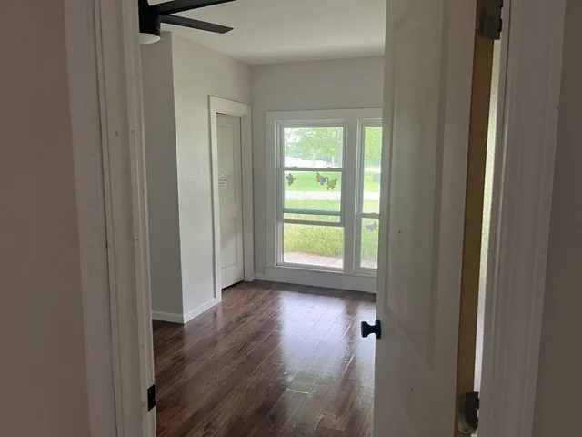Single Family Residence For Sale in Hill County , 303 E Treadwell, Aquilla, Texas 76622, 4 Bedroom, 2 Bathroom, 2 Garage spaces, 1,792 Sqft, built in 1940, mls#21398864, Real Estate Agent in Aquilla, Homes For Sale in Hill county, Homes For Sale in Aquilla, Realtor in Aquilla Texas, Real Estate Brokerage Independent Realty Texas, Luminita Cordes Realtor